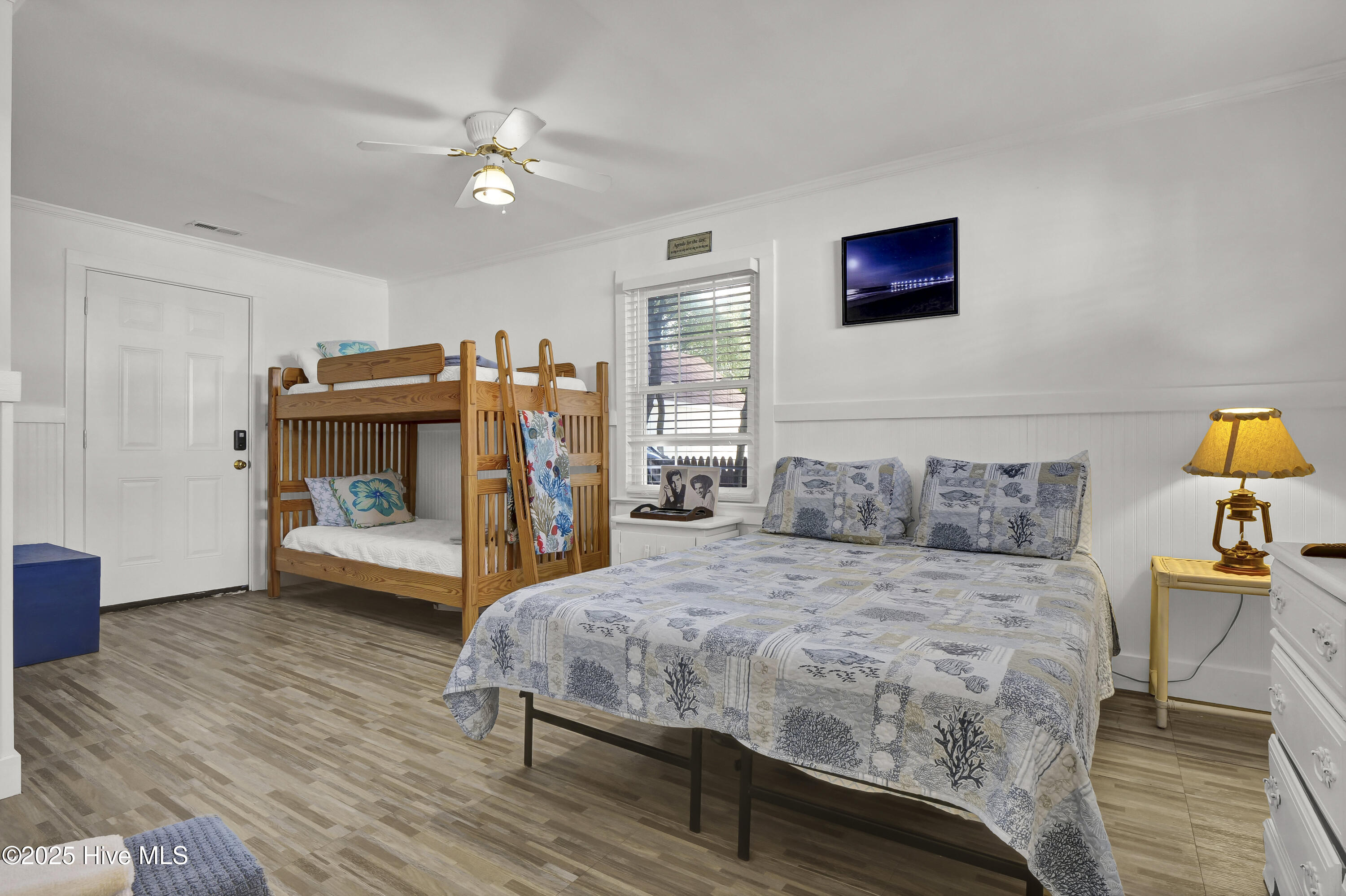 100537490 | Photo 20