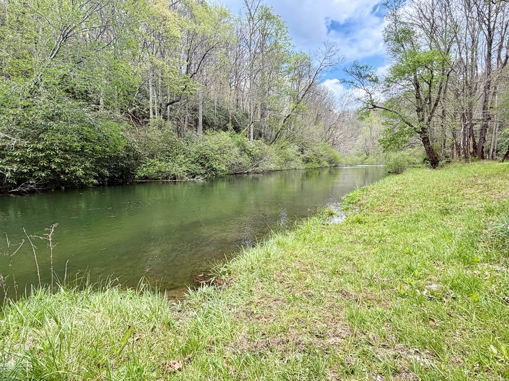 2nd image of 192 Nantahala Dam Rd, Topton, NC 28781 | MLS# 98544360