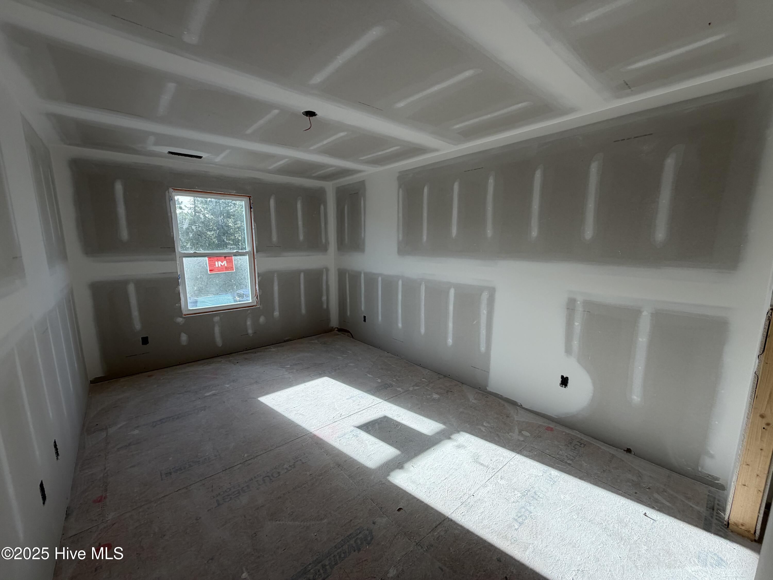 100521139 | Photo 15