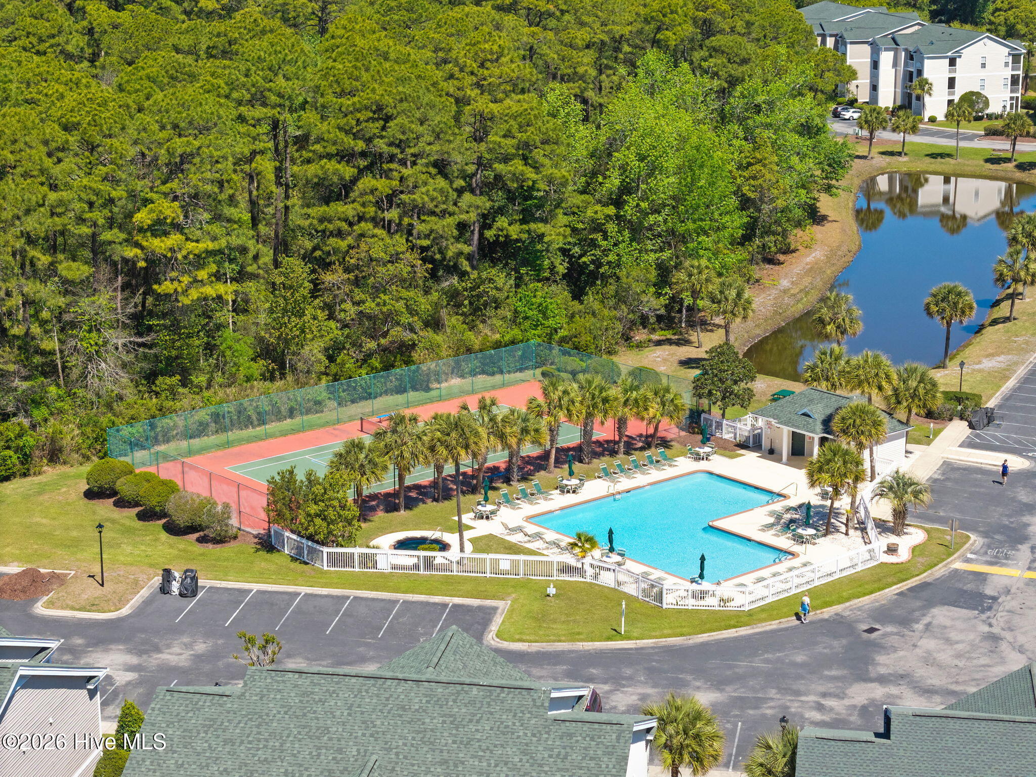 100569221 | Photo 49