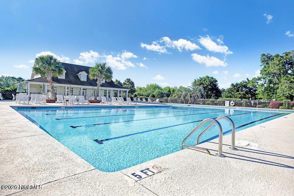 100570652 | Photo 19