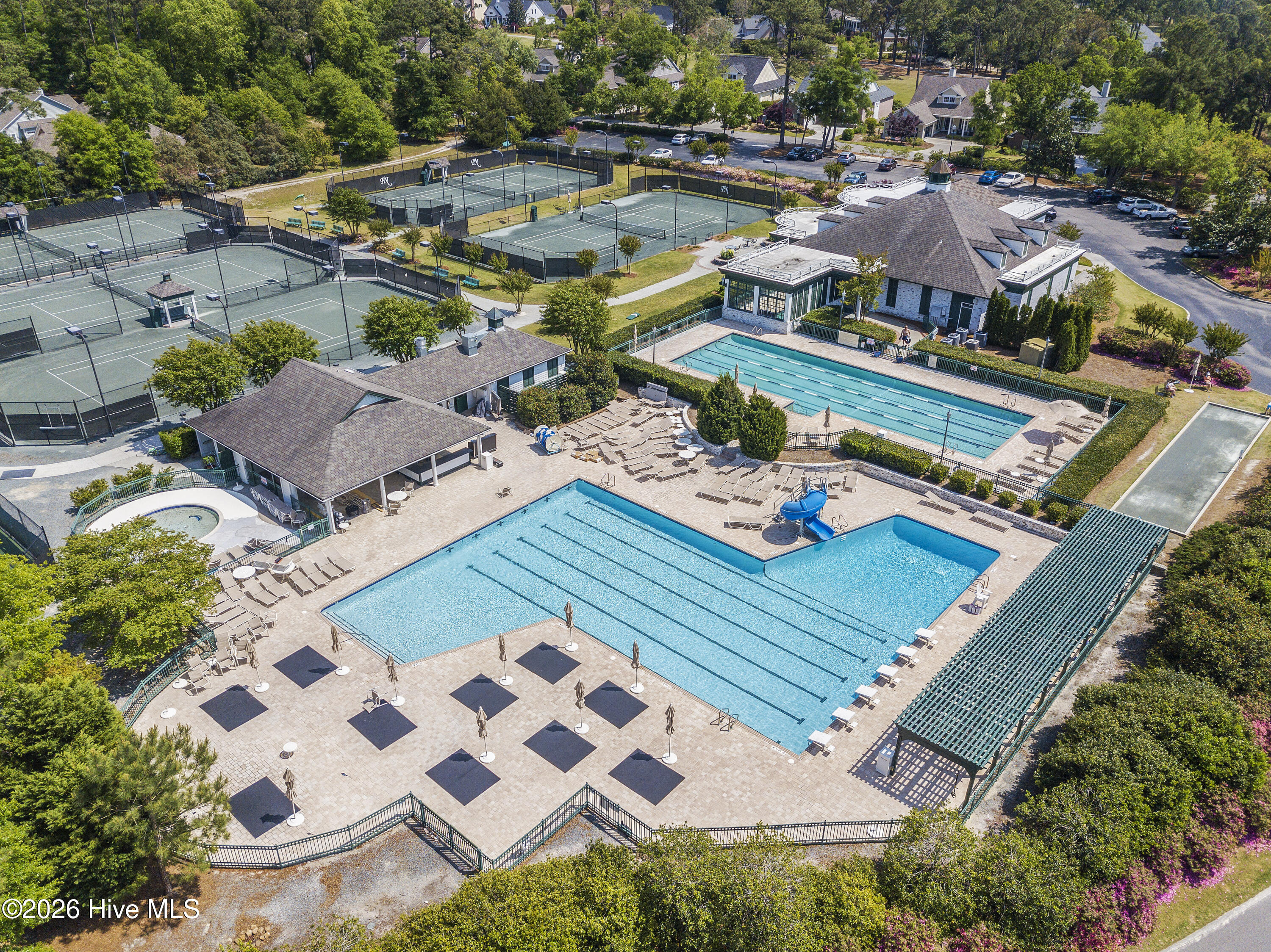 100554088 | Photo 65