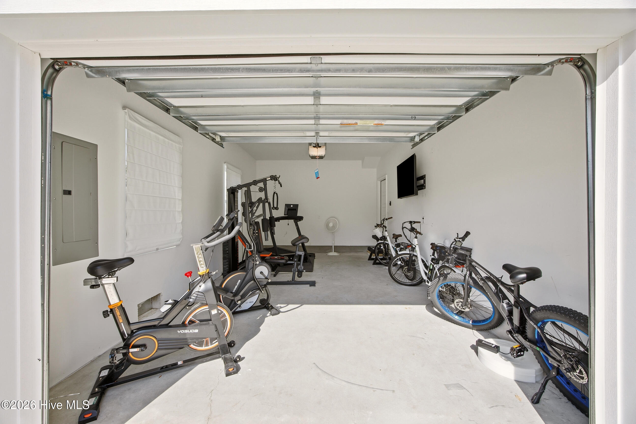 100558595 | Photo 71