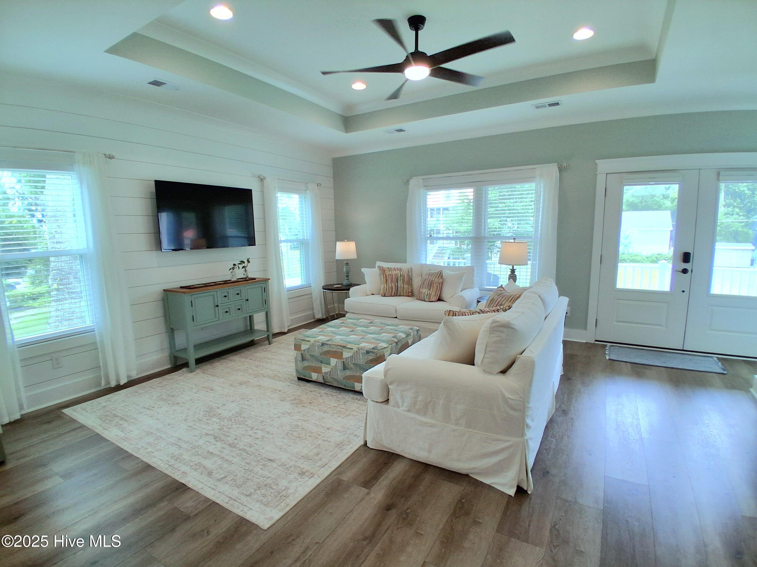 1985 Ocean View Drive SW, Ocean Isle Beach, NC 28469 – photo 5: 005_121101