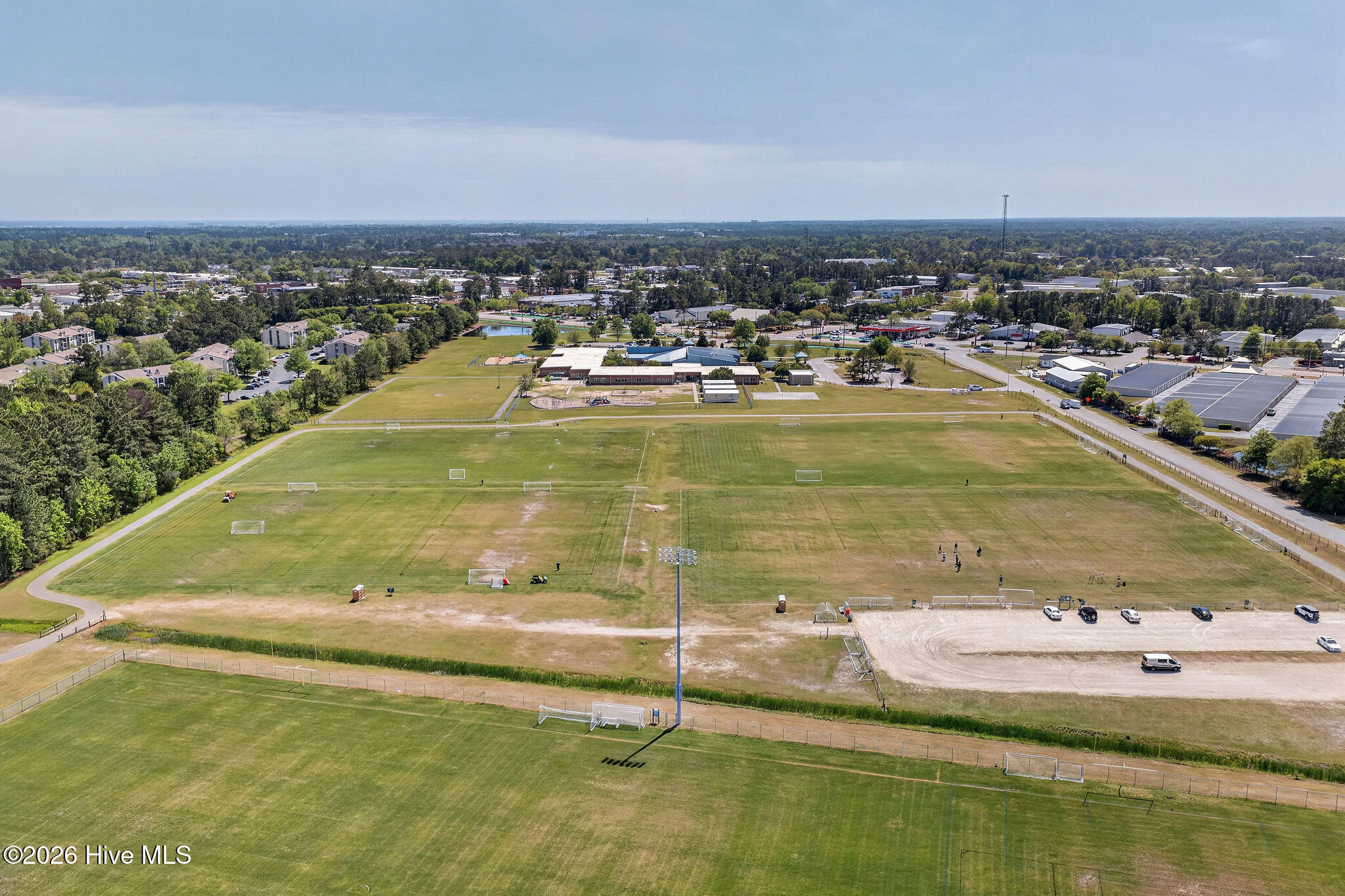 100566327 | Photo 50