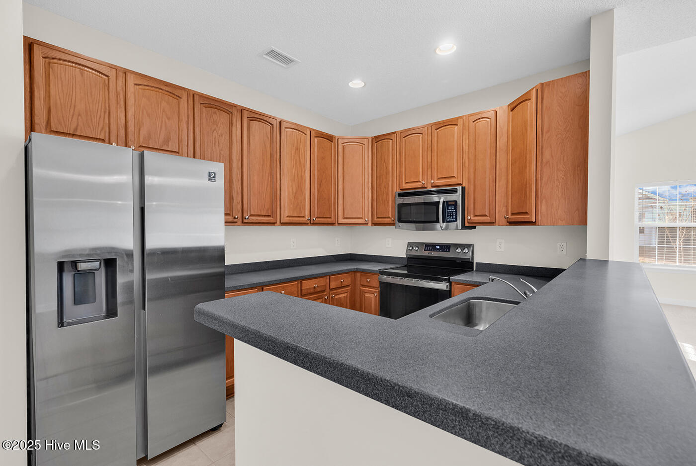 100545538 | Photo 11