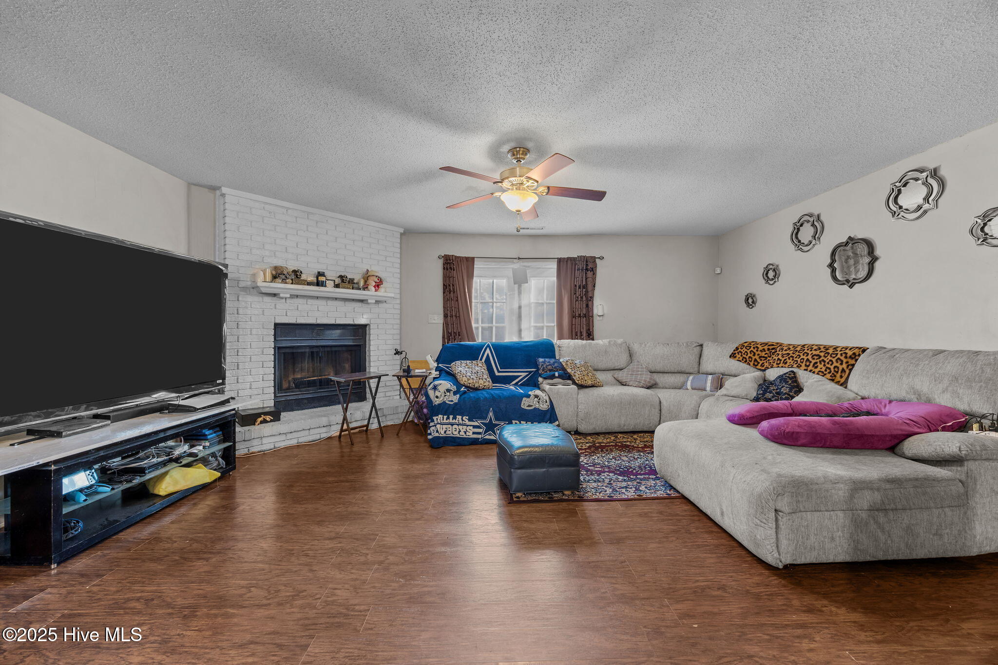 100545401 | Photo 15