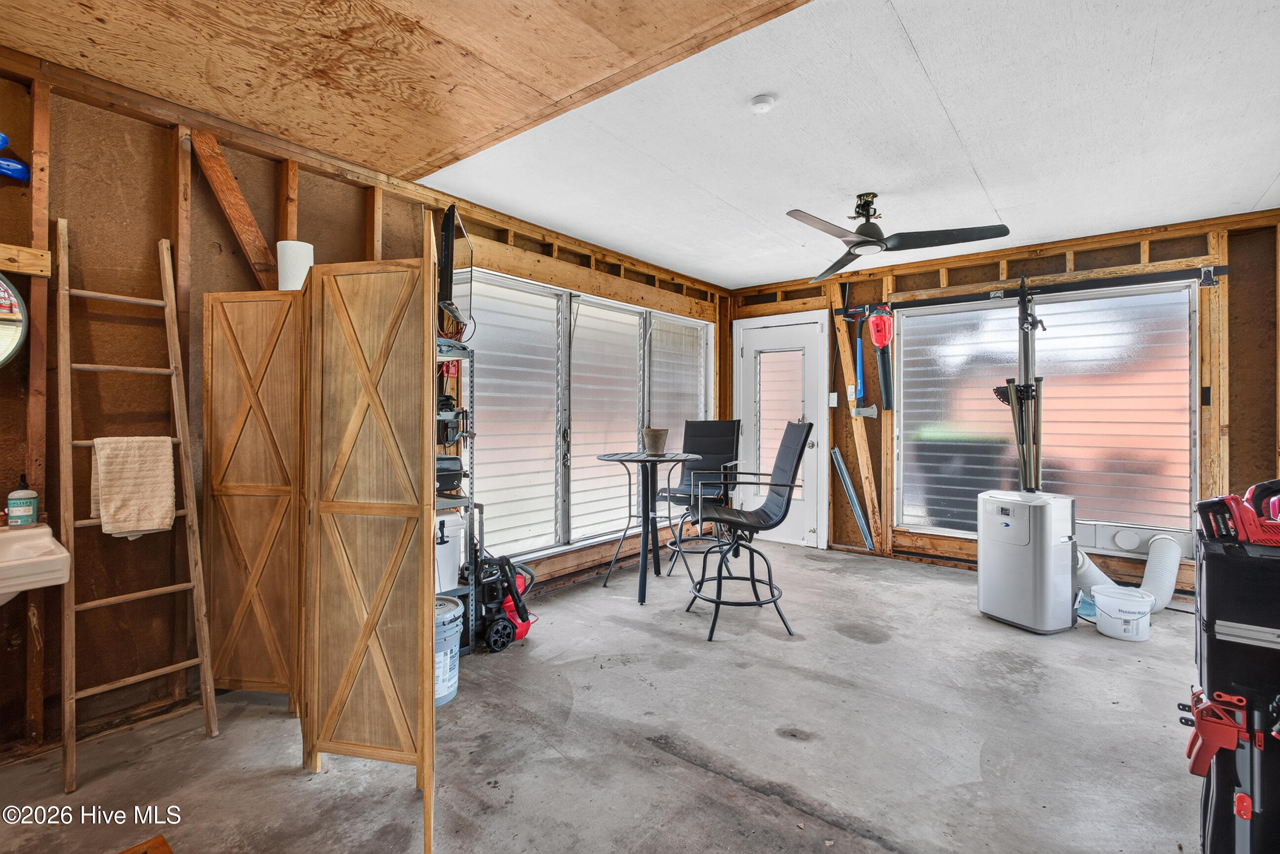 112 Barbara Avenue,Midway Park