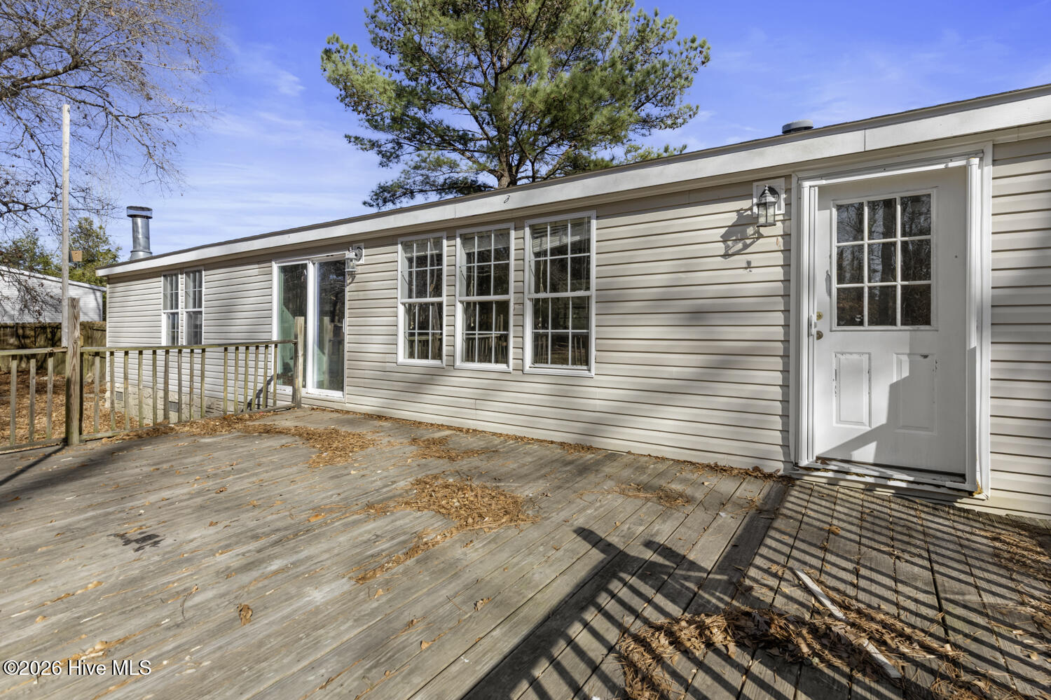 100550172 | Photo 24