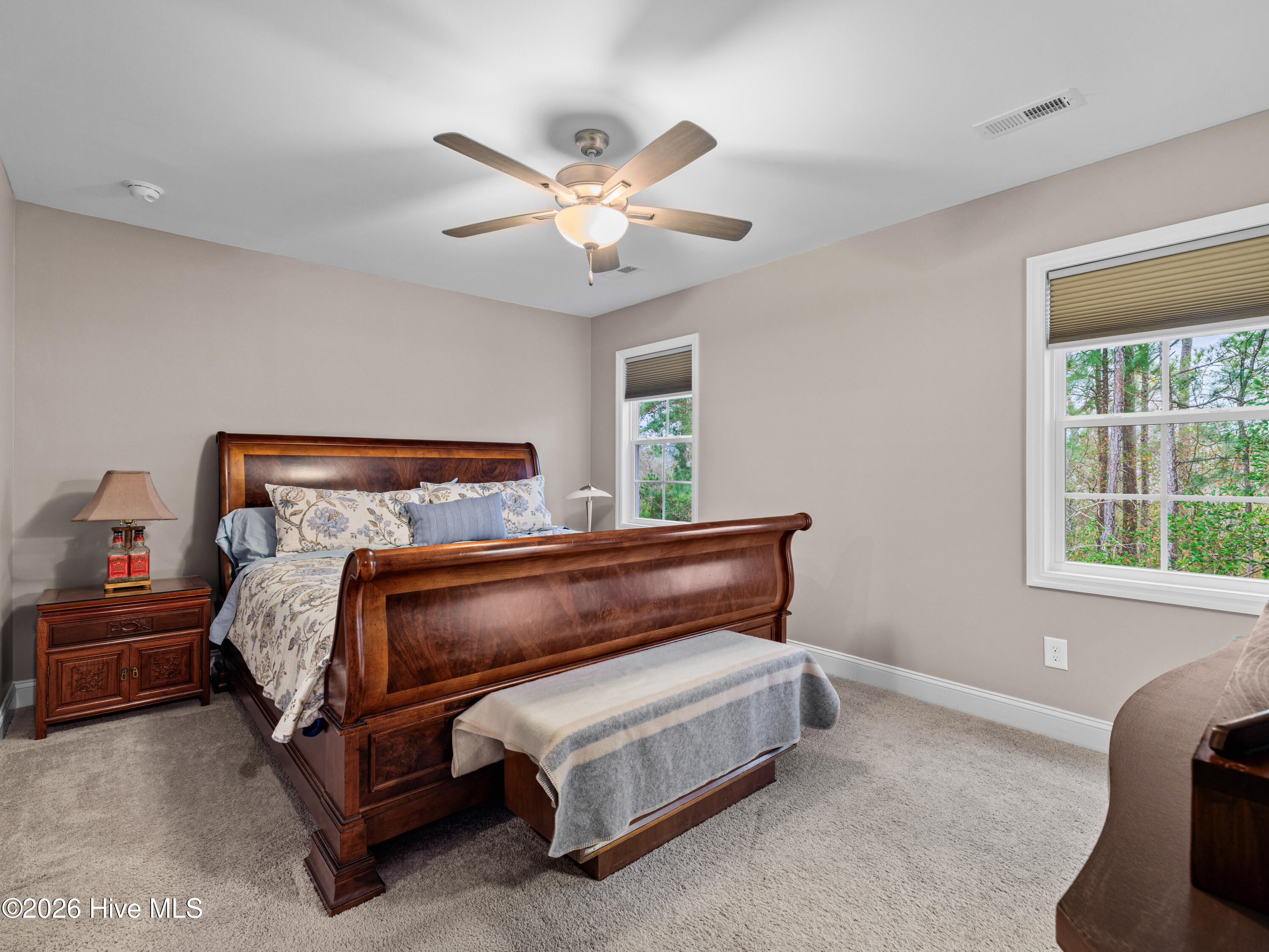 100549513 | Photo 34