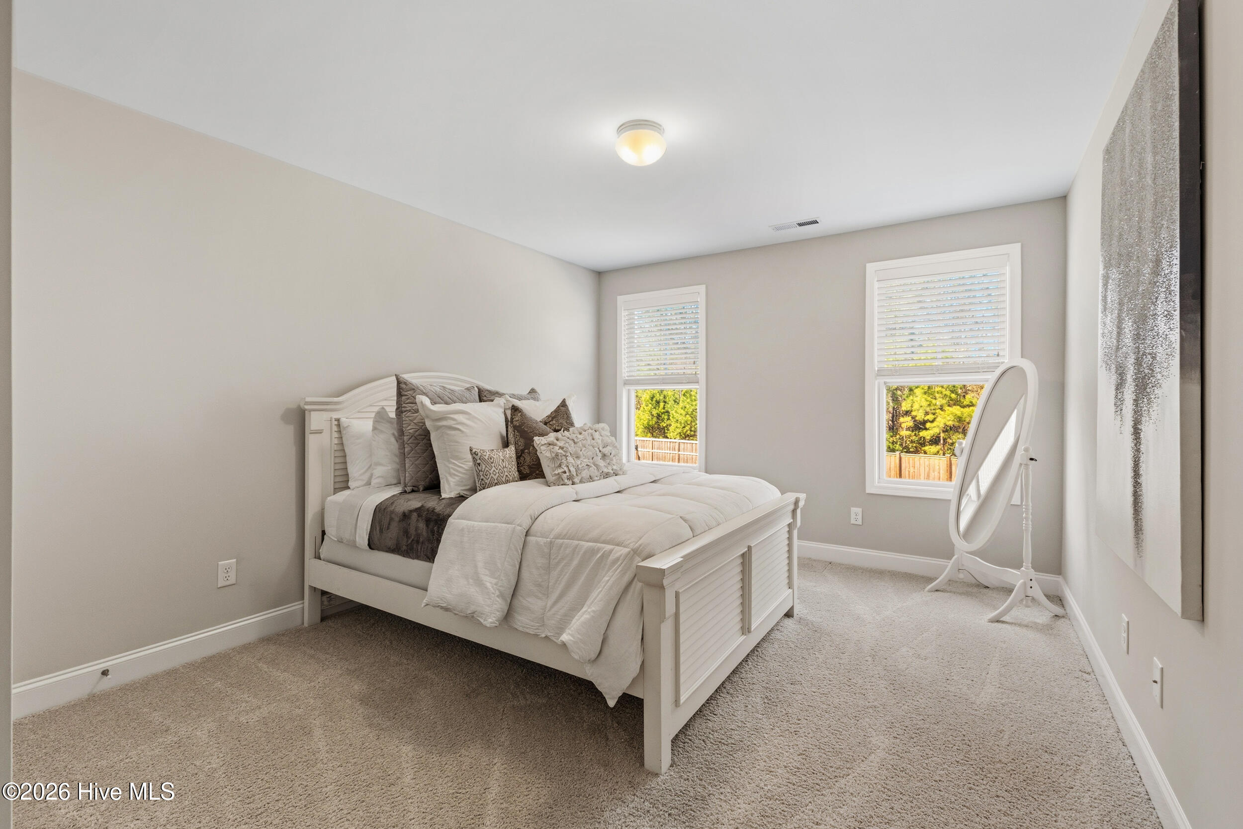 100558195 | Photo 39