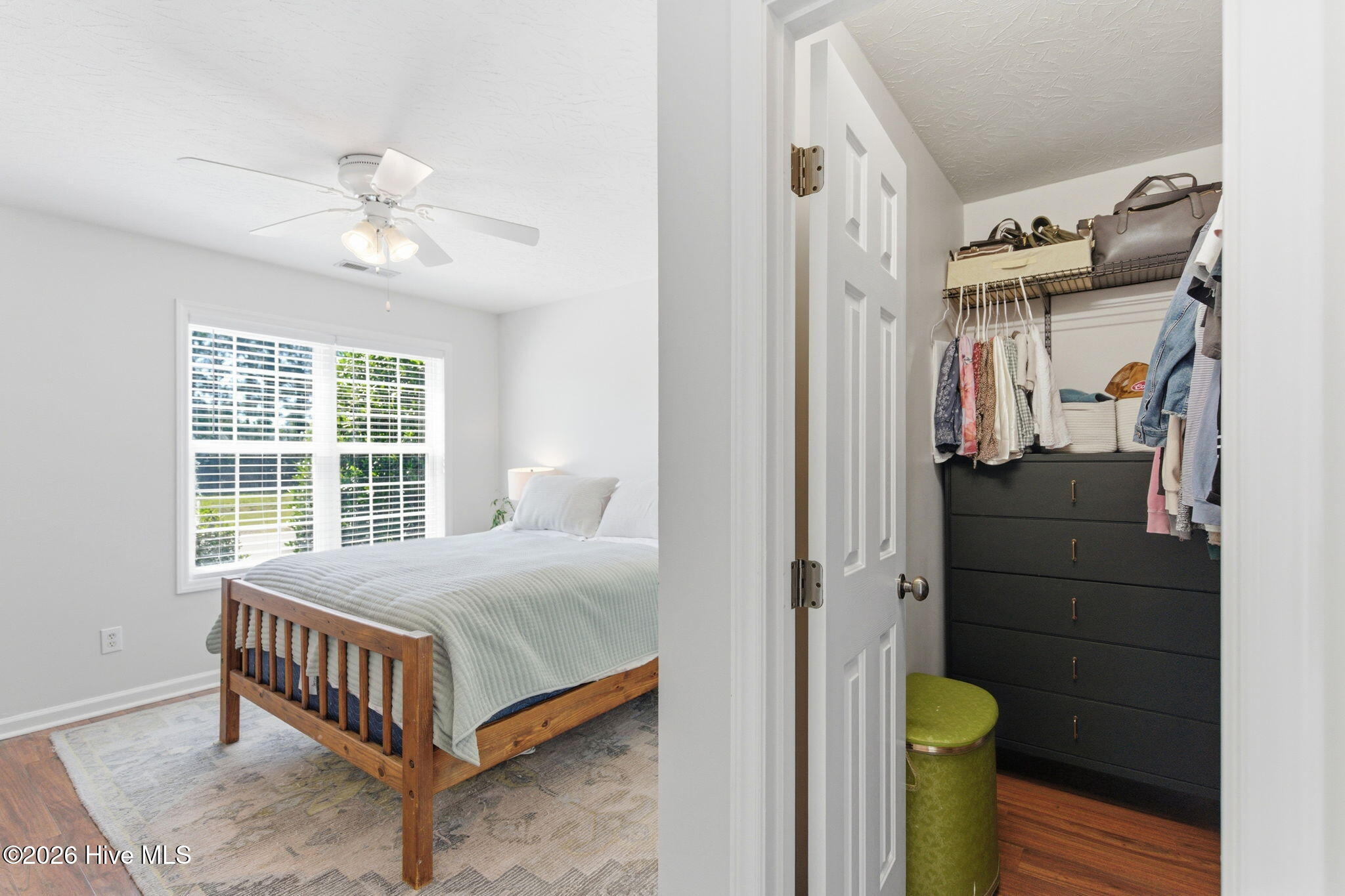 100578716 | Photo 4