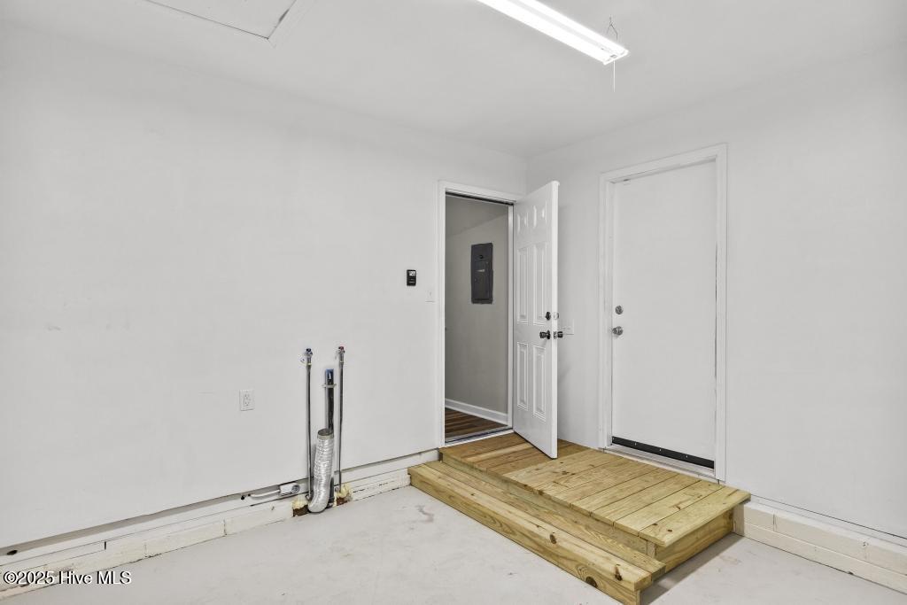 100541979 | Photo 18