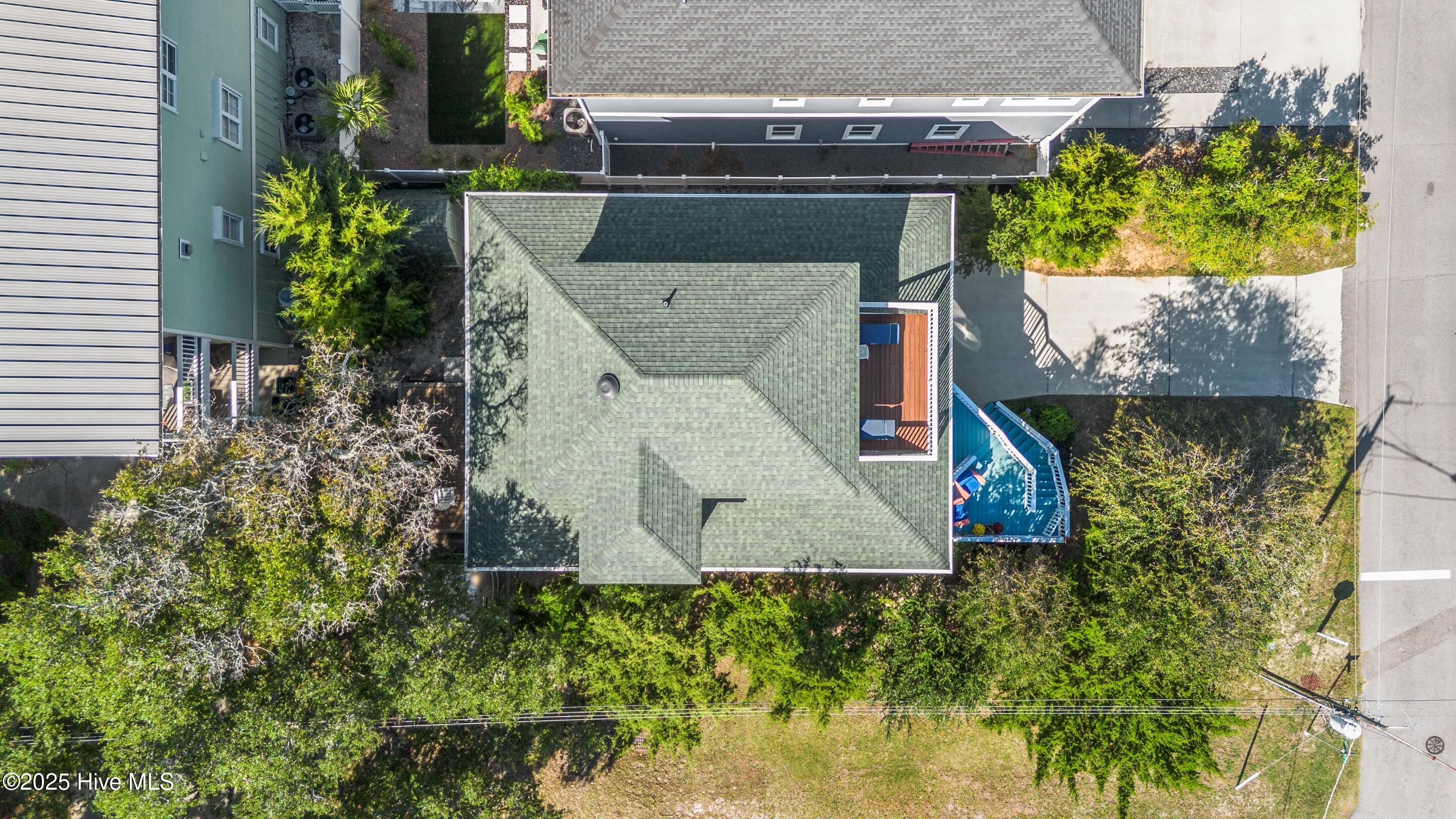 100535794 | Photo 67