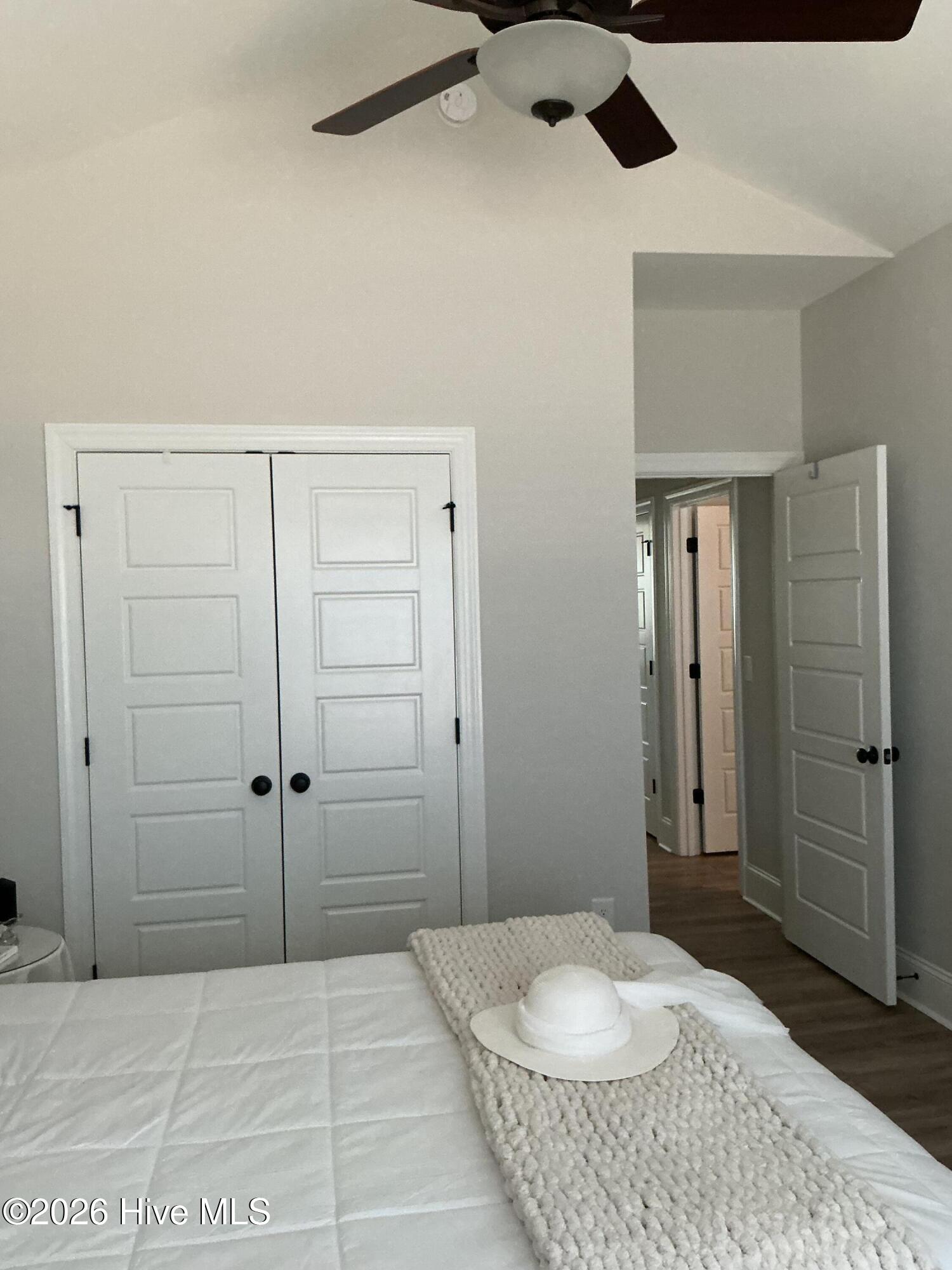 100547537 | Photo 16