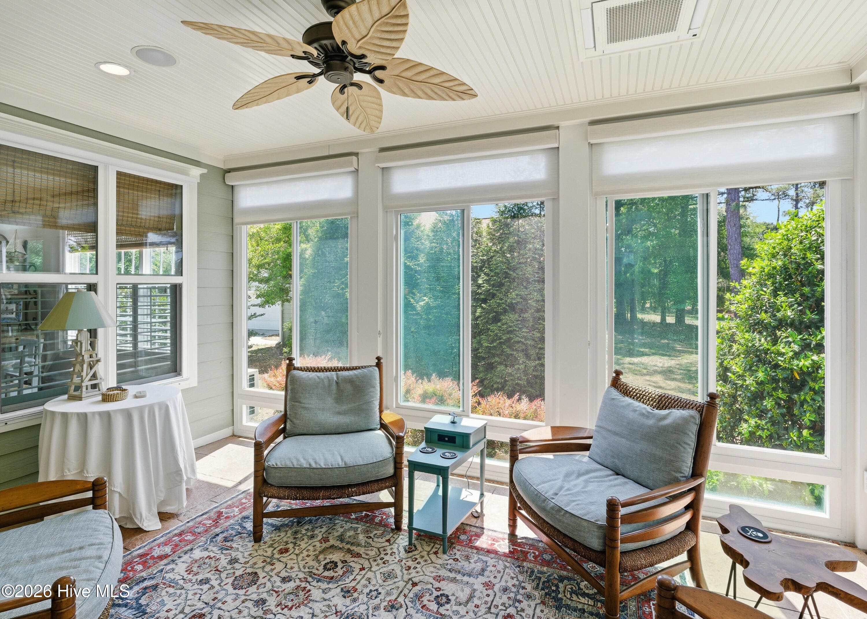 100569454 | Photo 29