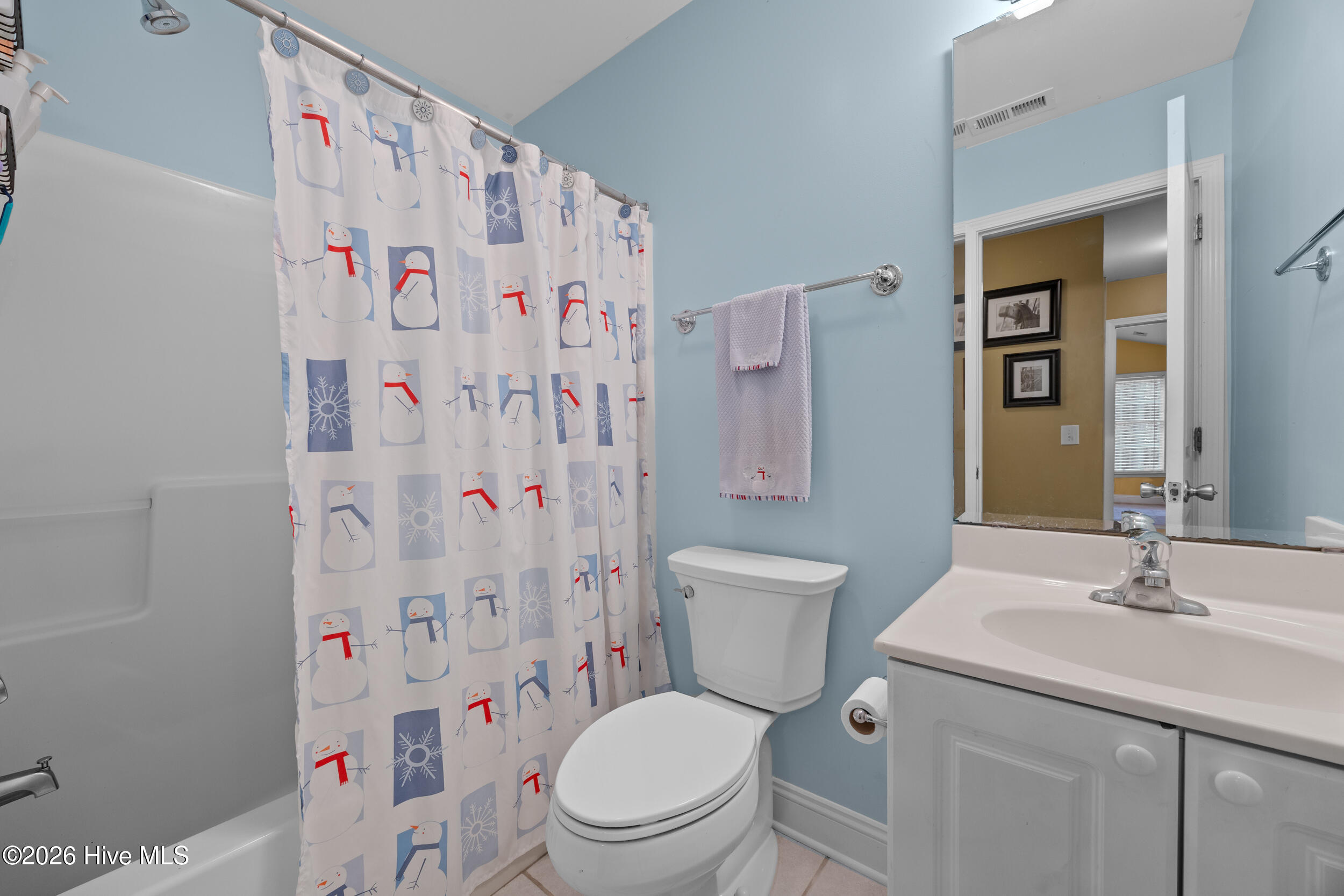 100549388 | Photo 14