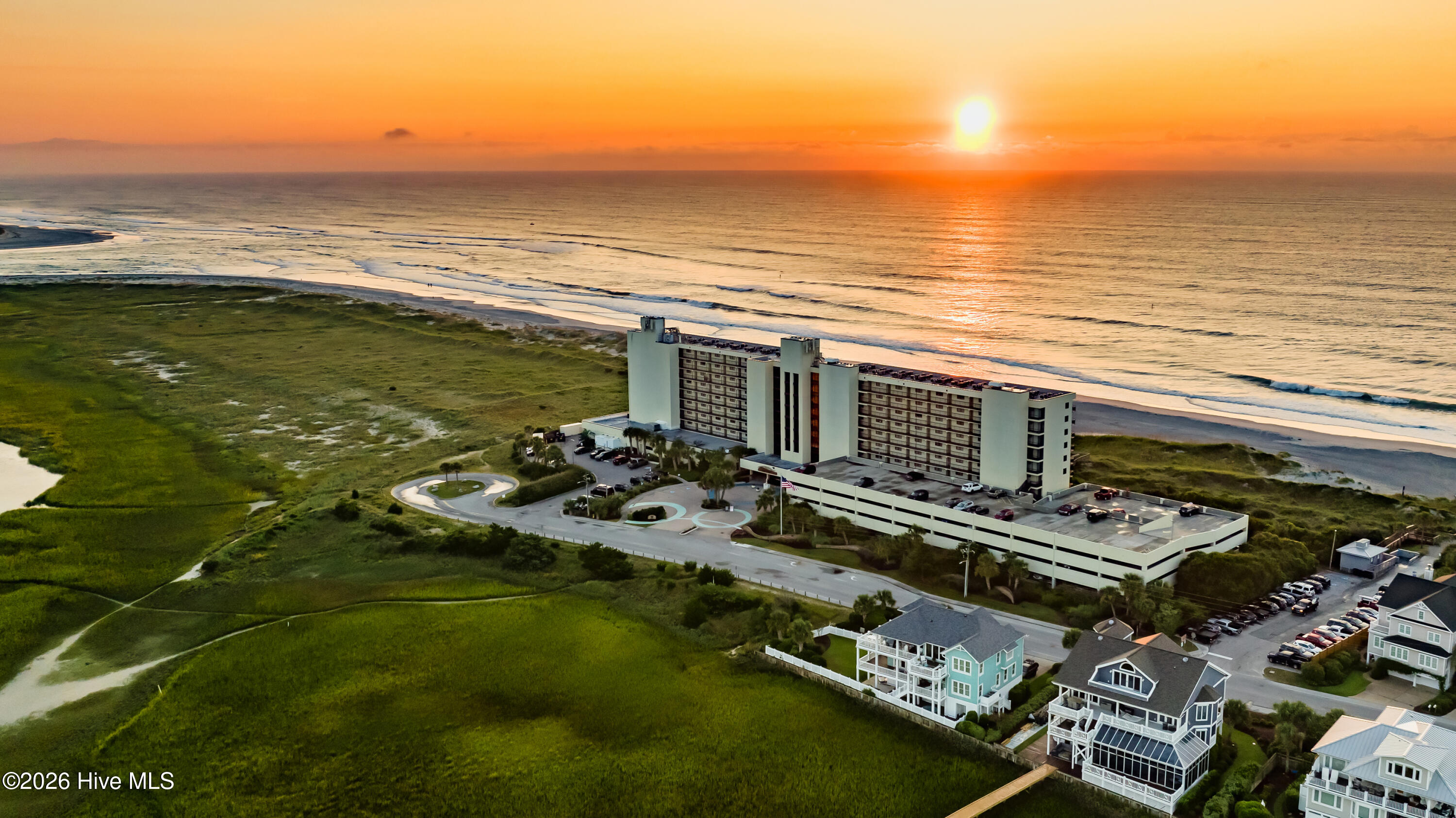 100557549 | Photo 23