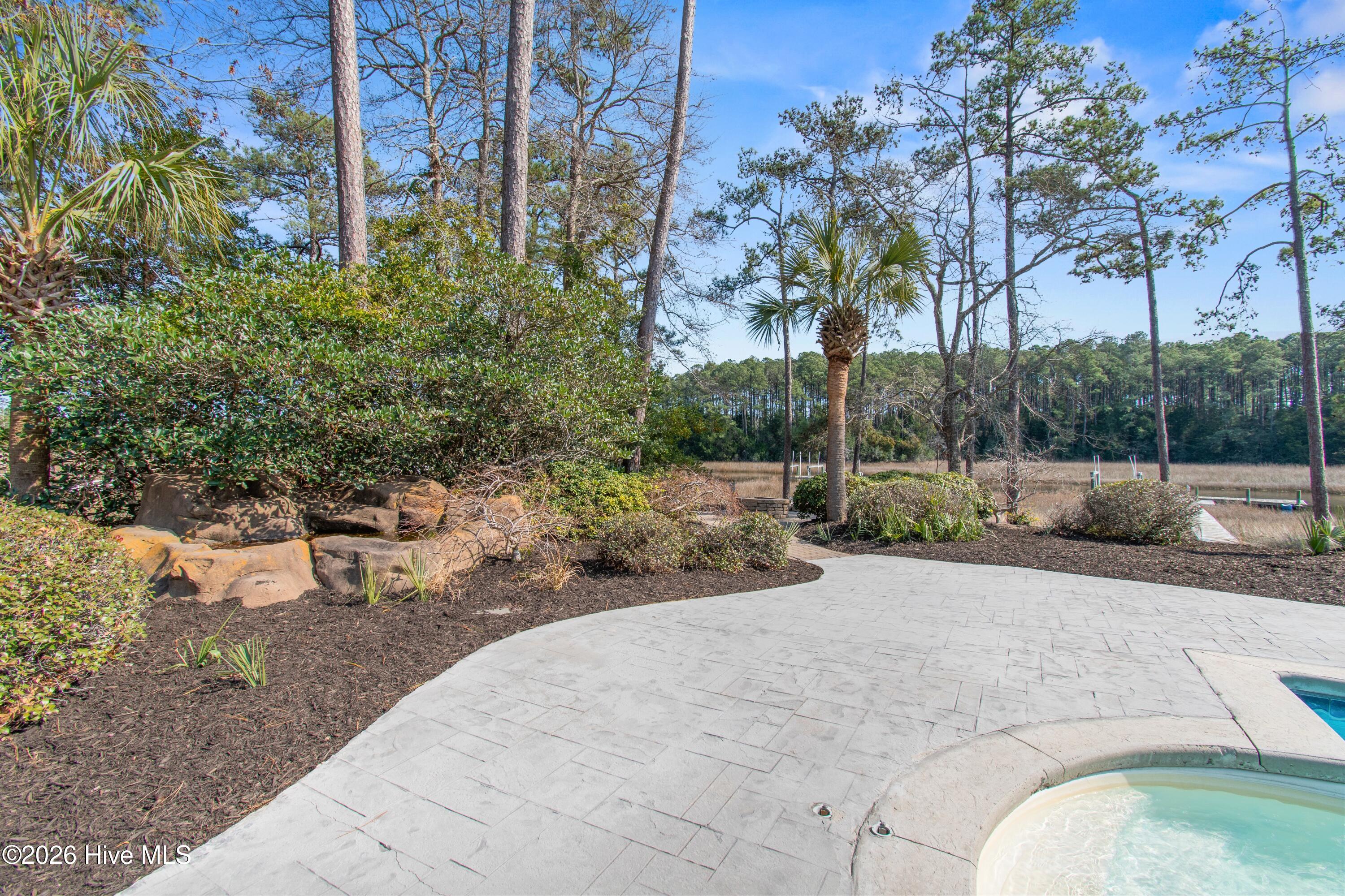 100556655 | Photo 66