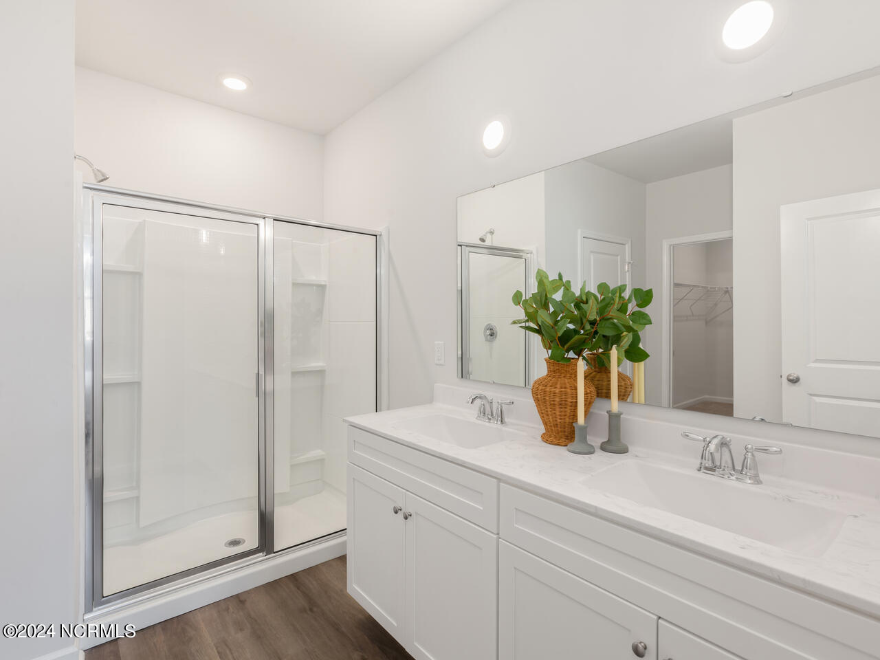 100557463 | Photo 19