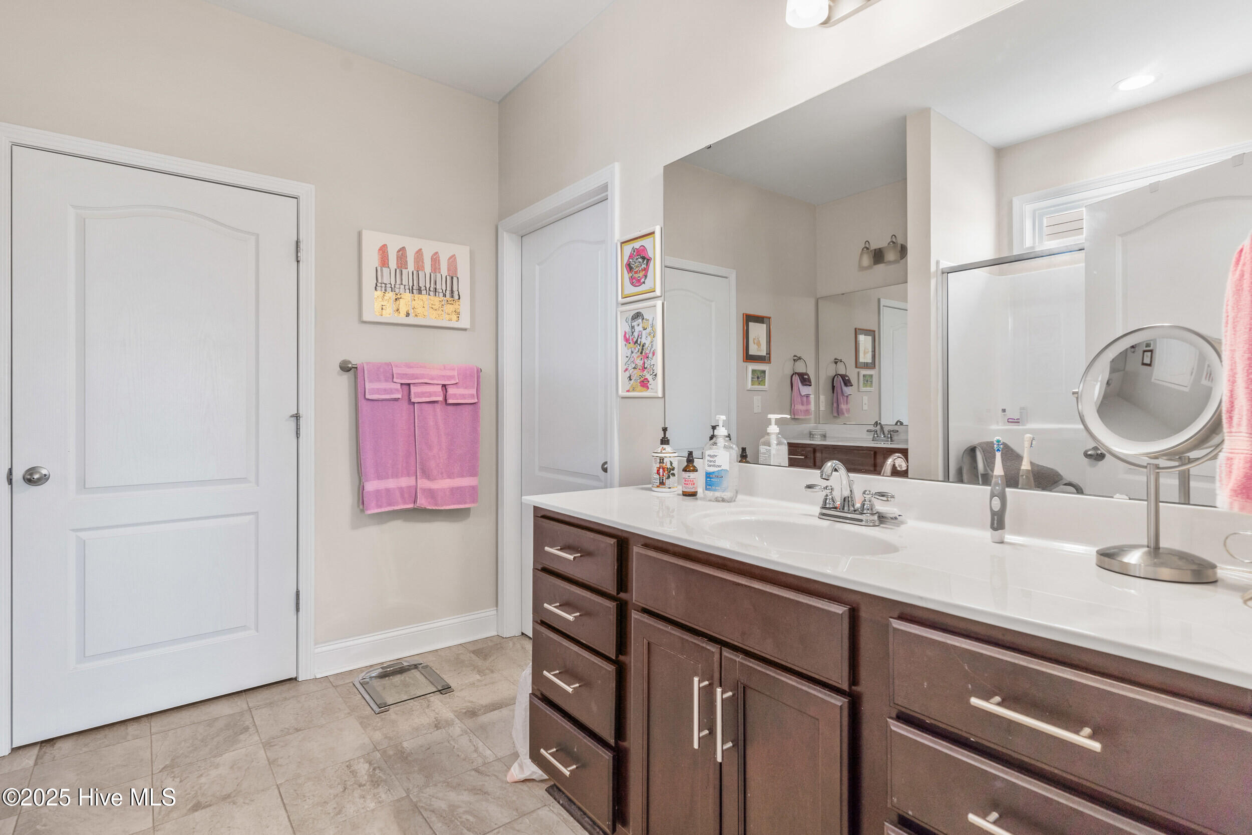 100513907 | Photo 19