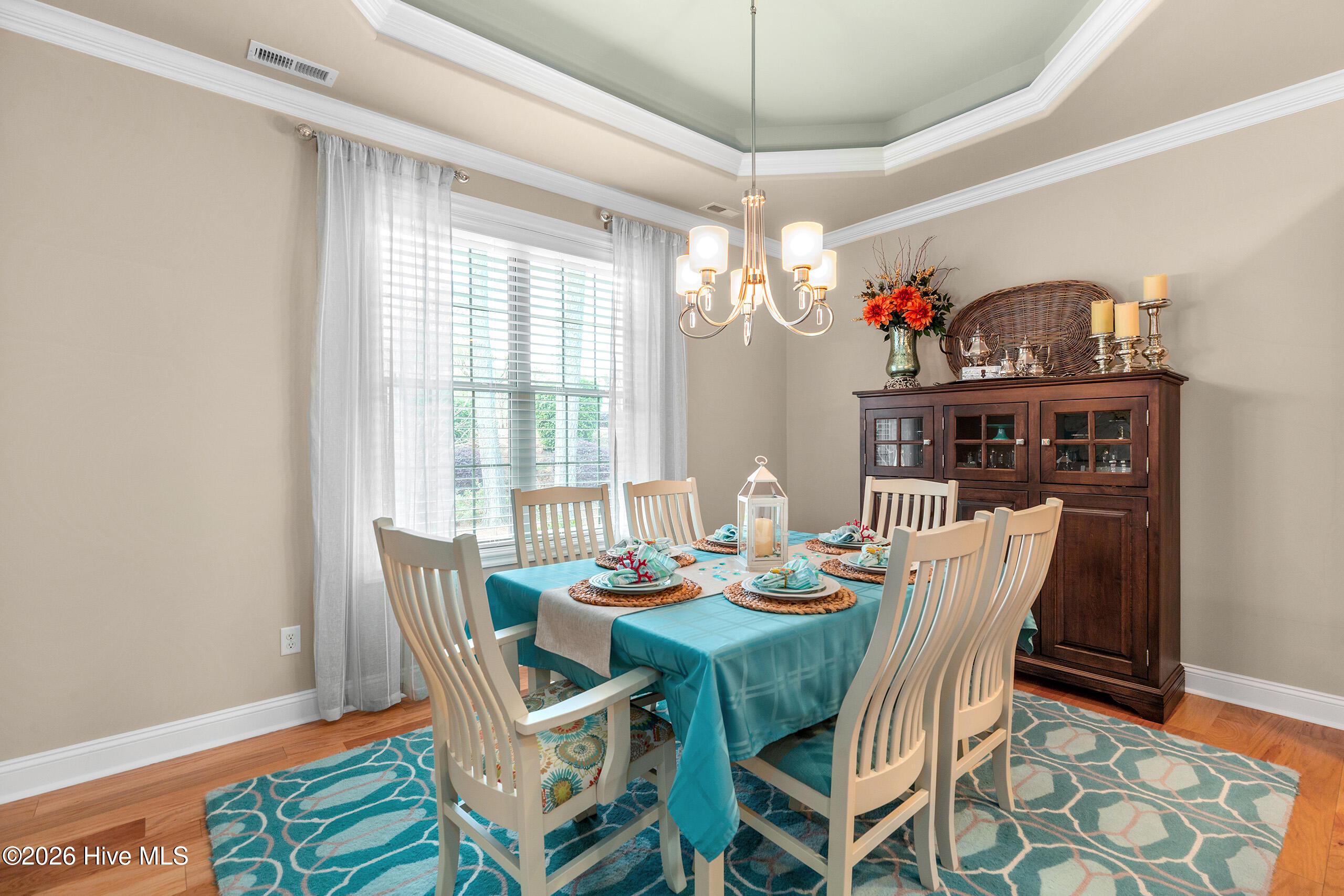 100567107 | Photo 21