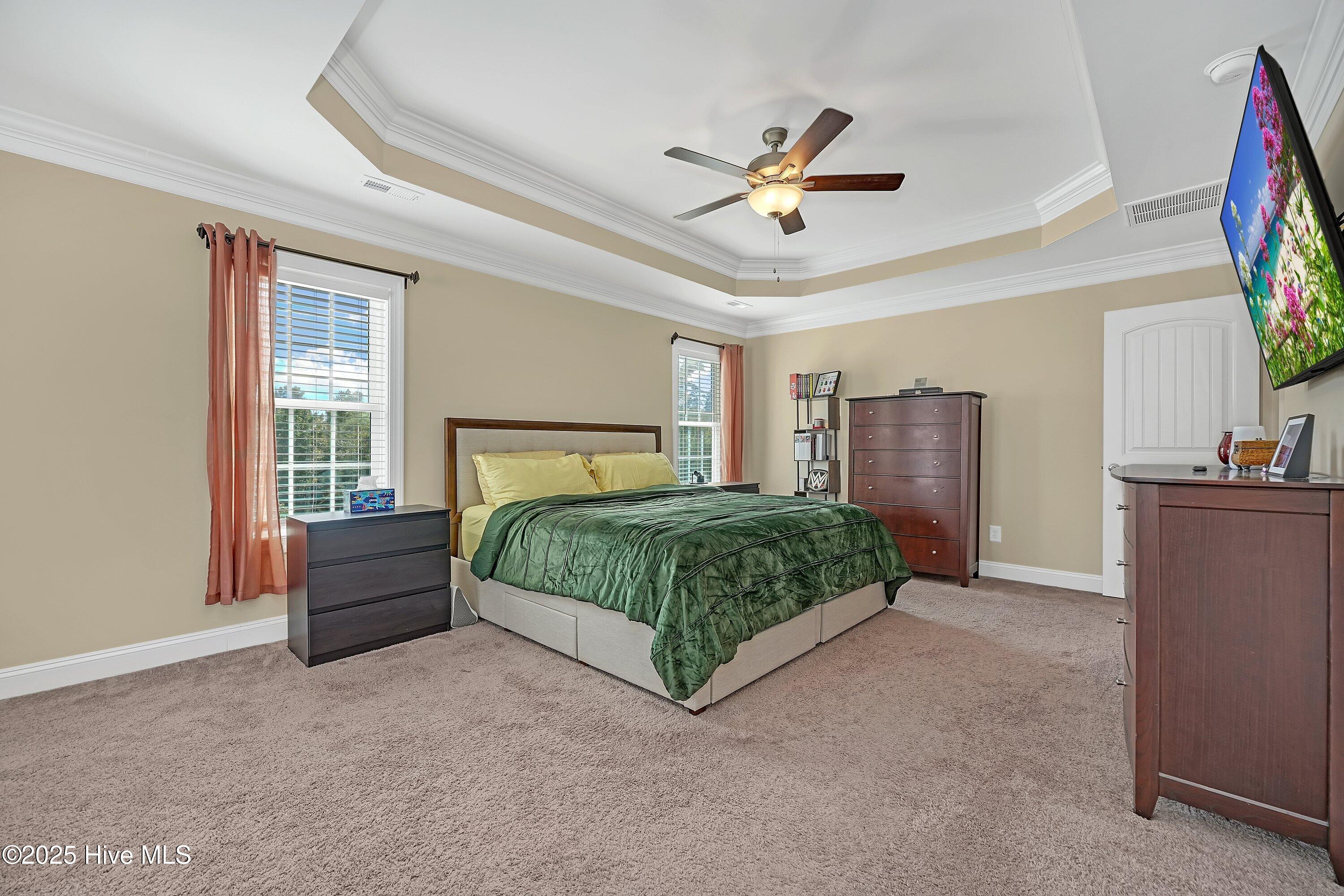 100530262 | Photo 23