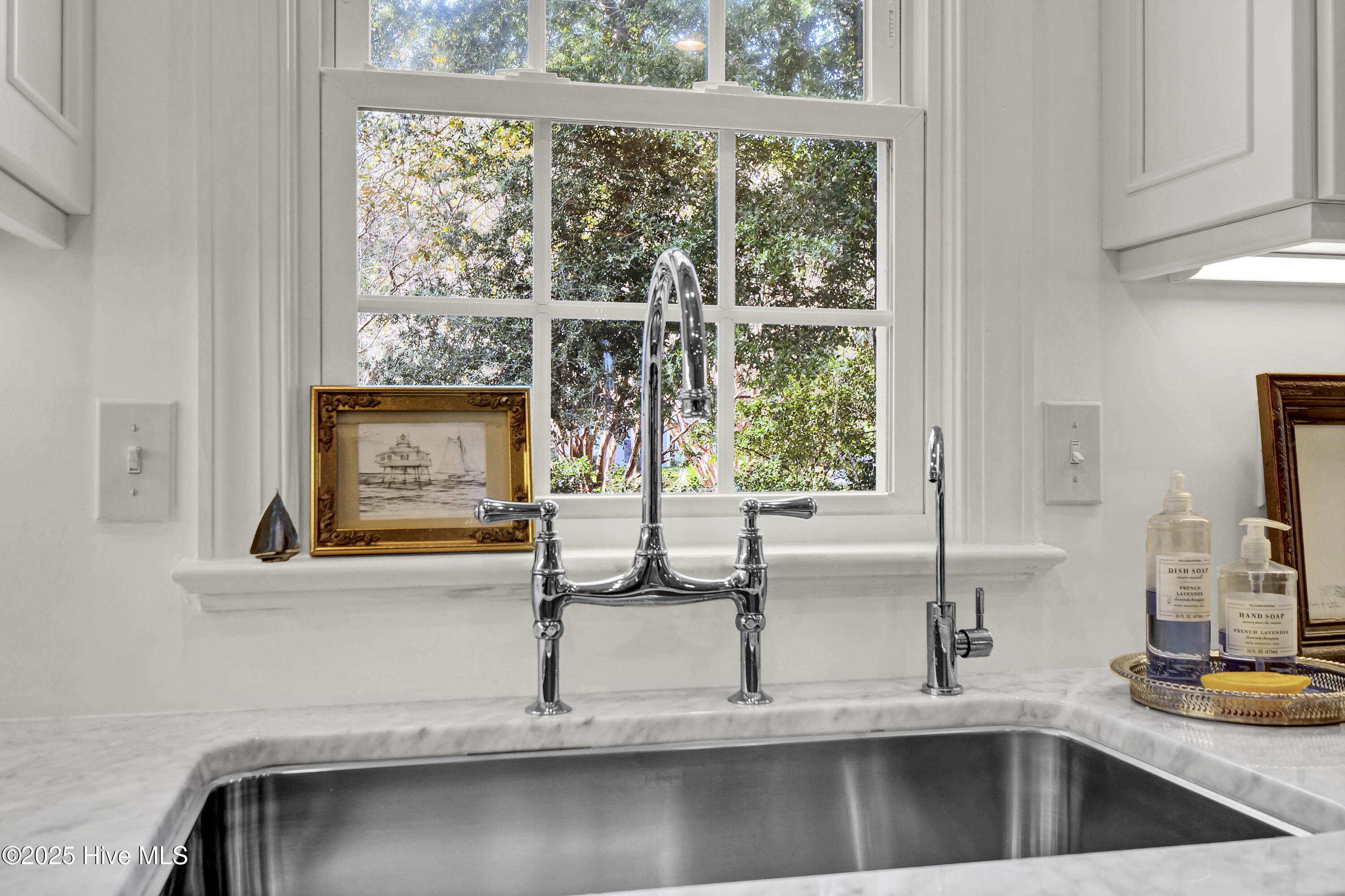 100541341 | Photo 28