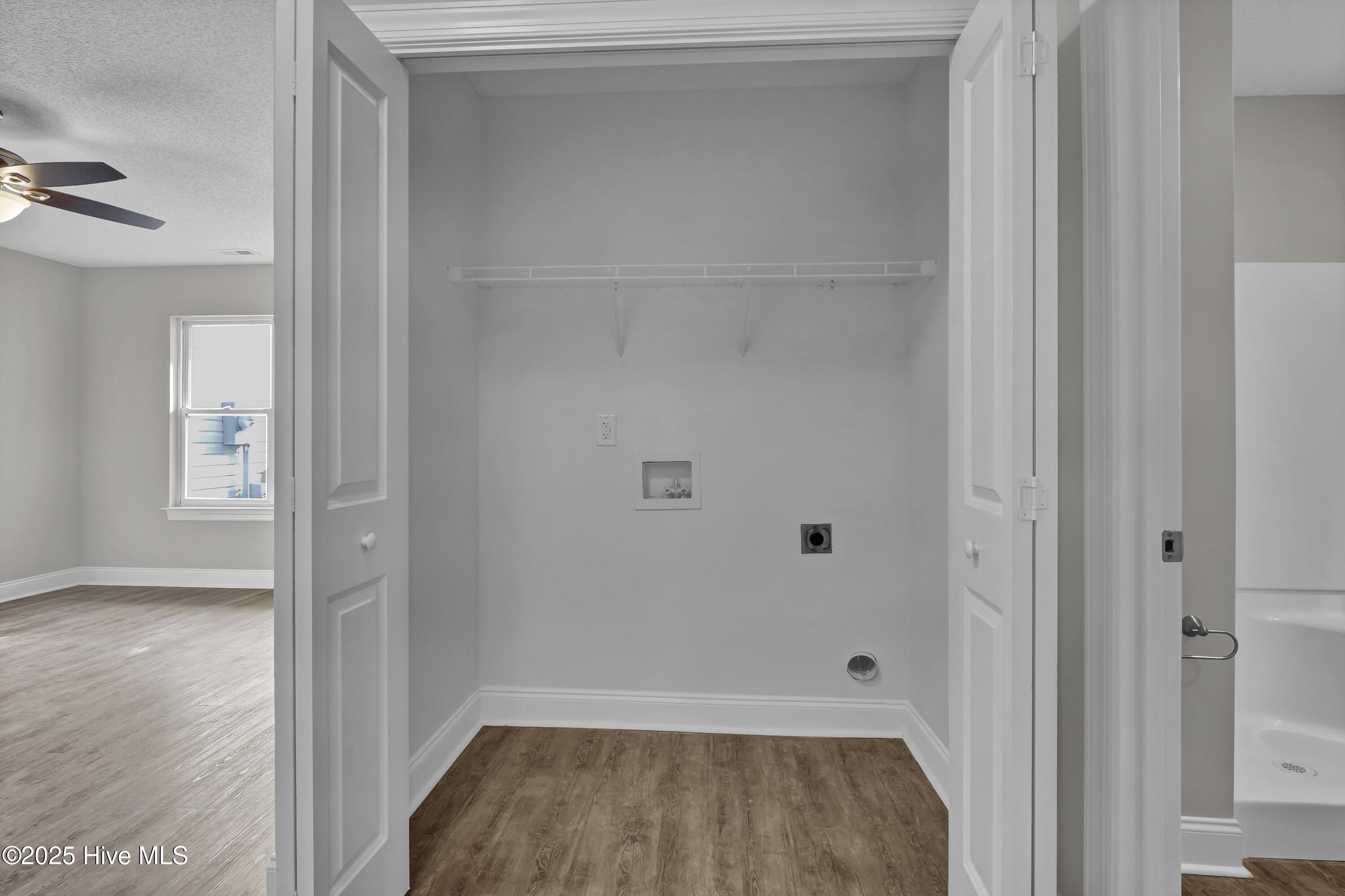 100519530 | Photo 17