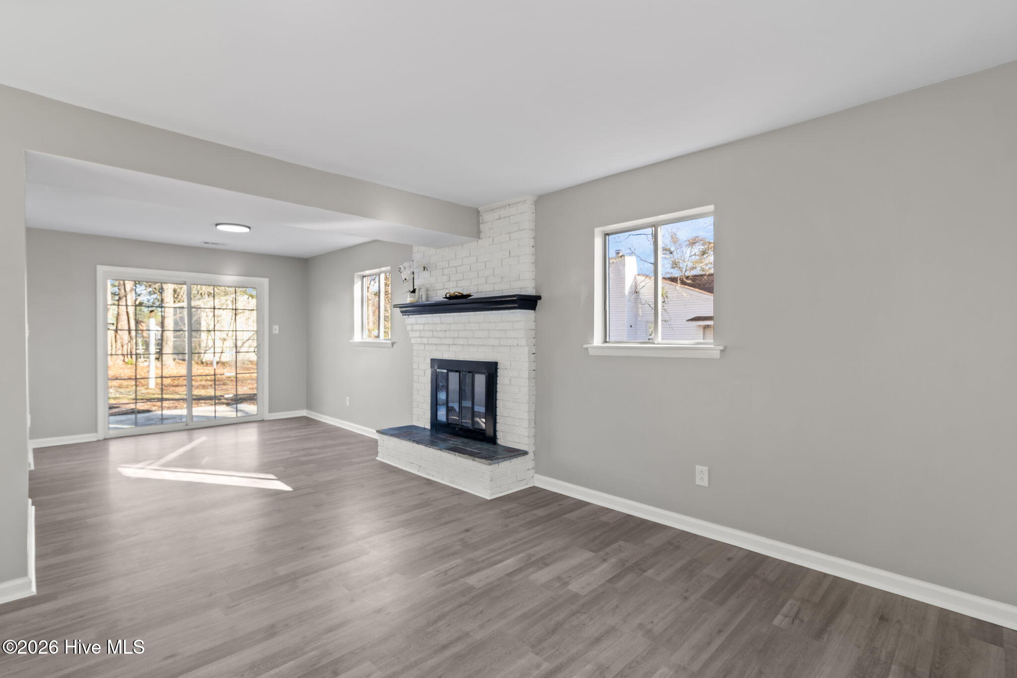 100560712 | Photo 17