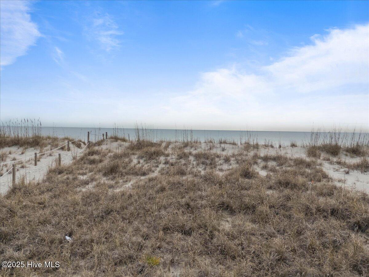 100488700 | Photo 13