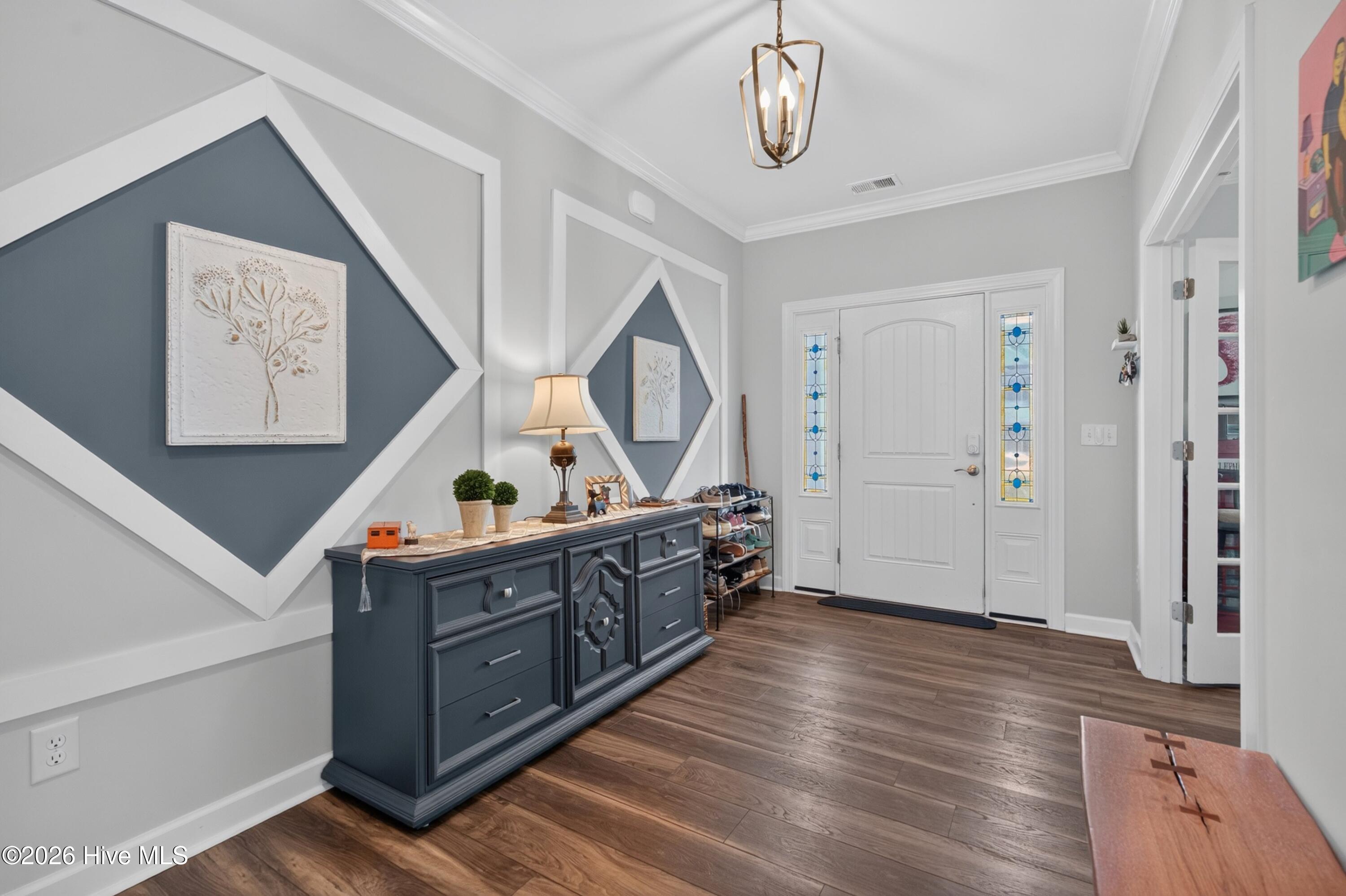 100591266 | Photo 7