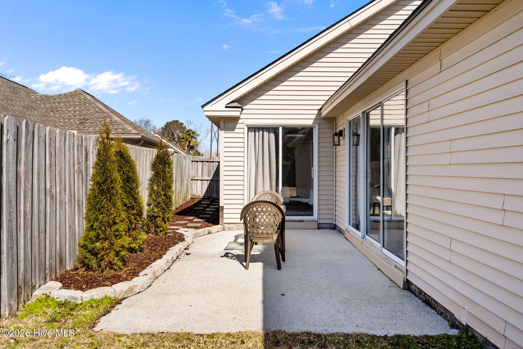 100556215 | Photo 37