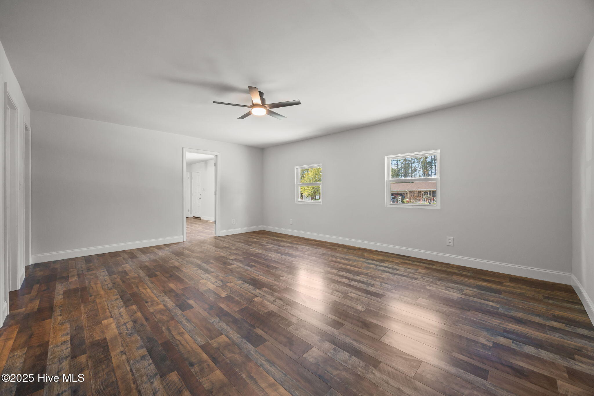 100544874 | Photo 28