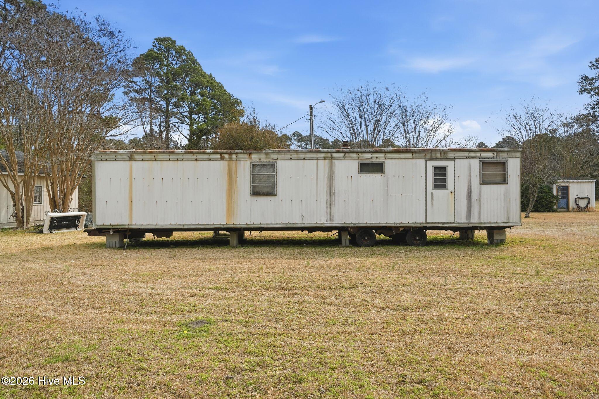 100556115 | Photo 89