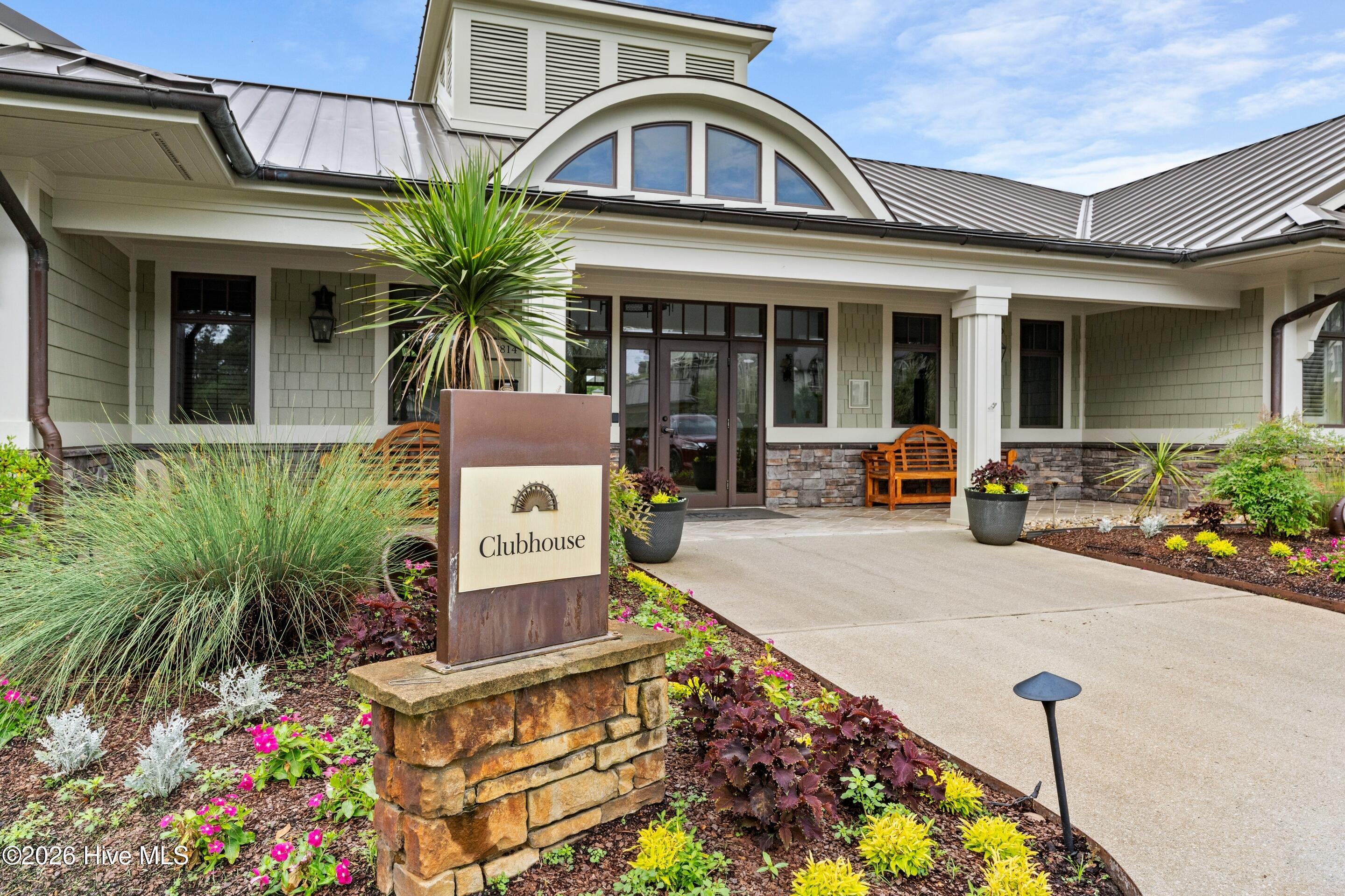 100550274 | Photo 58