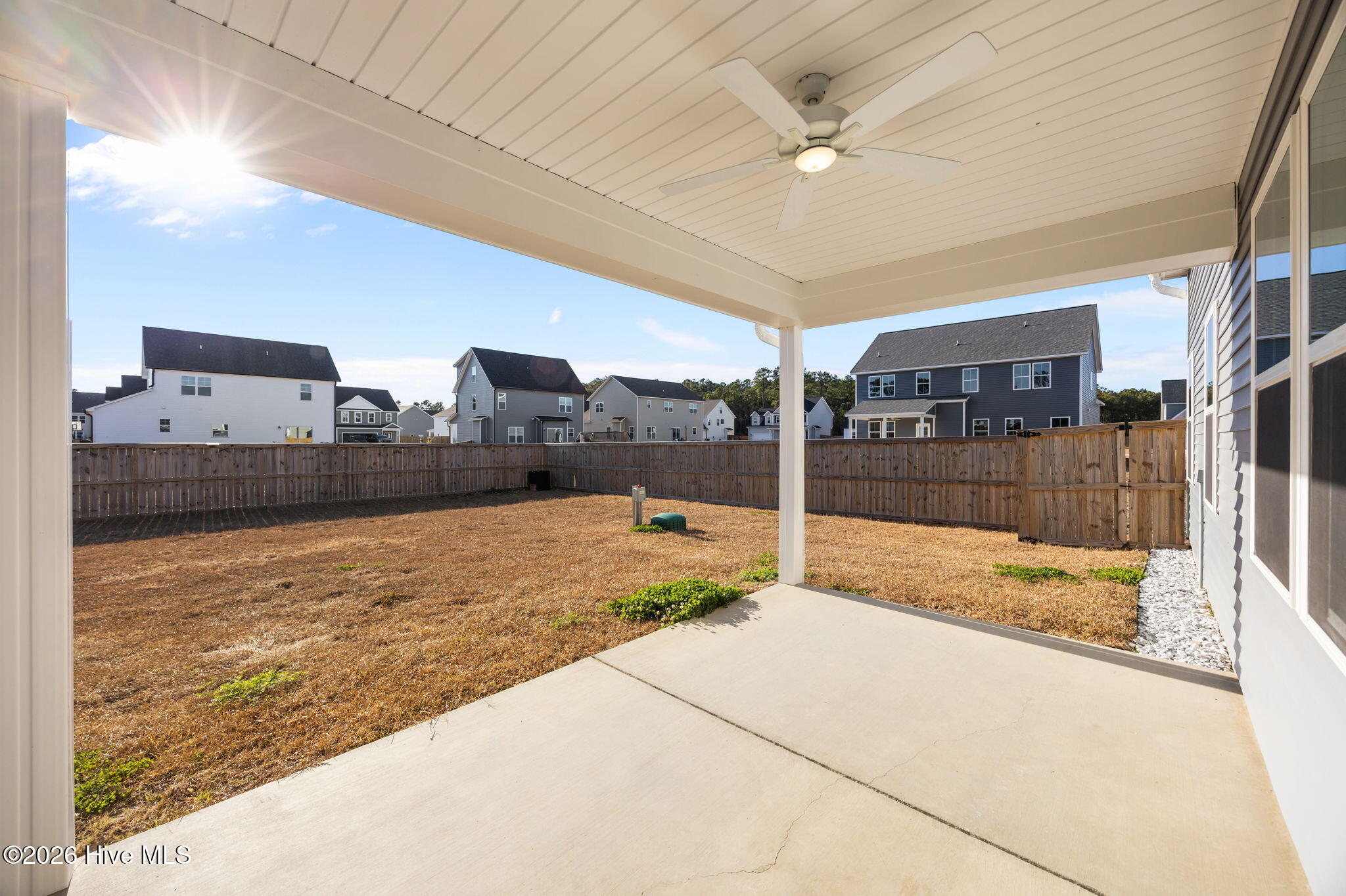 100550505 | Photo 46