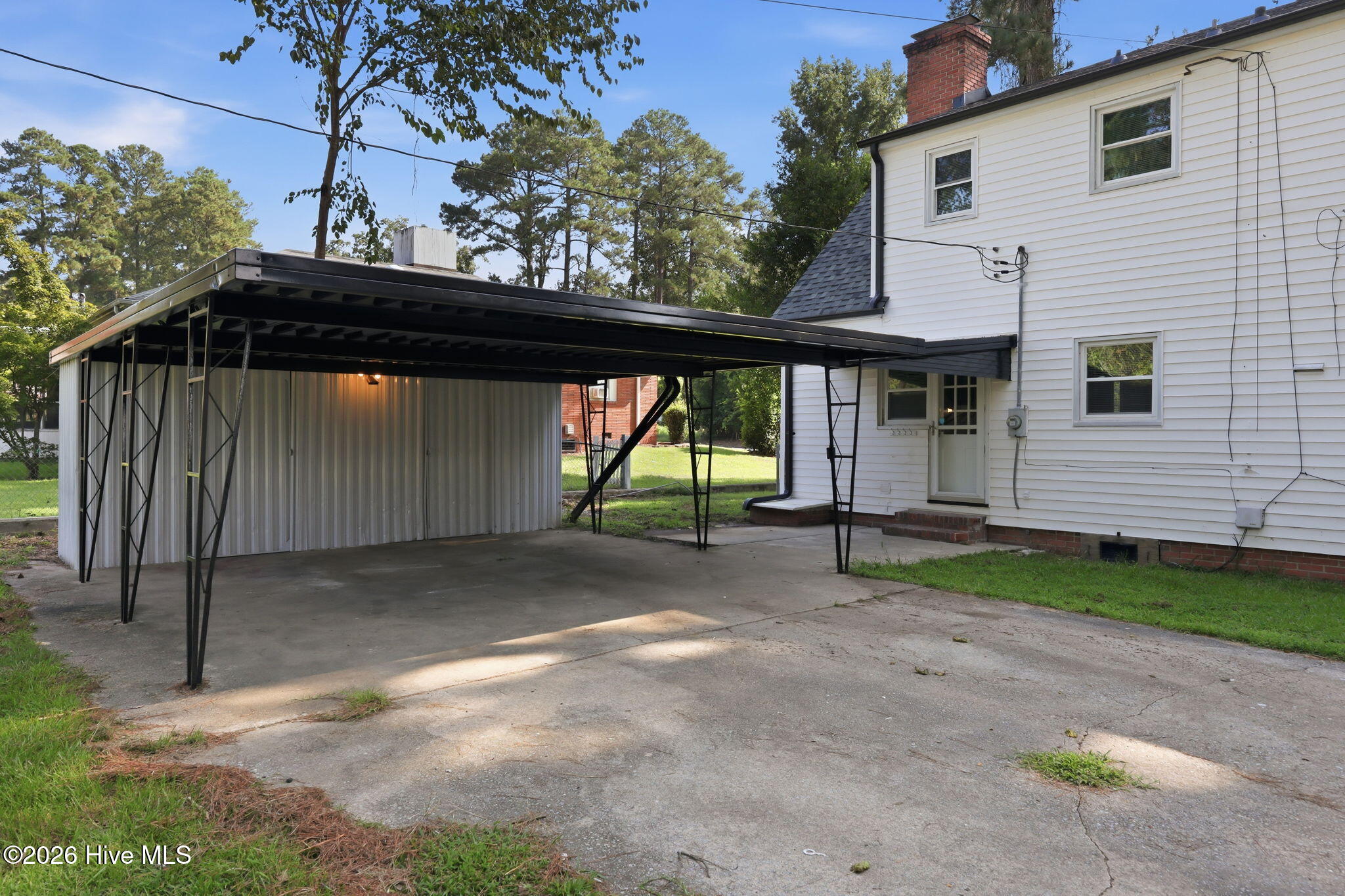Exterior photo of 900 Nelson Street, Kinston, NC 28501. MLS: 100600732