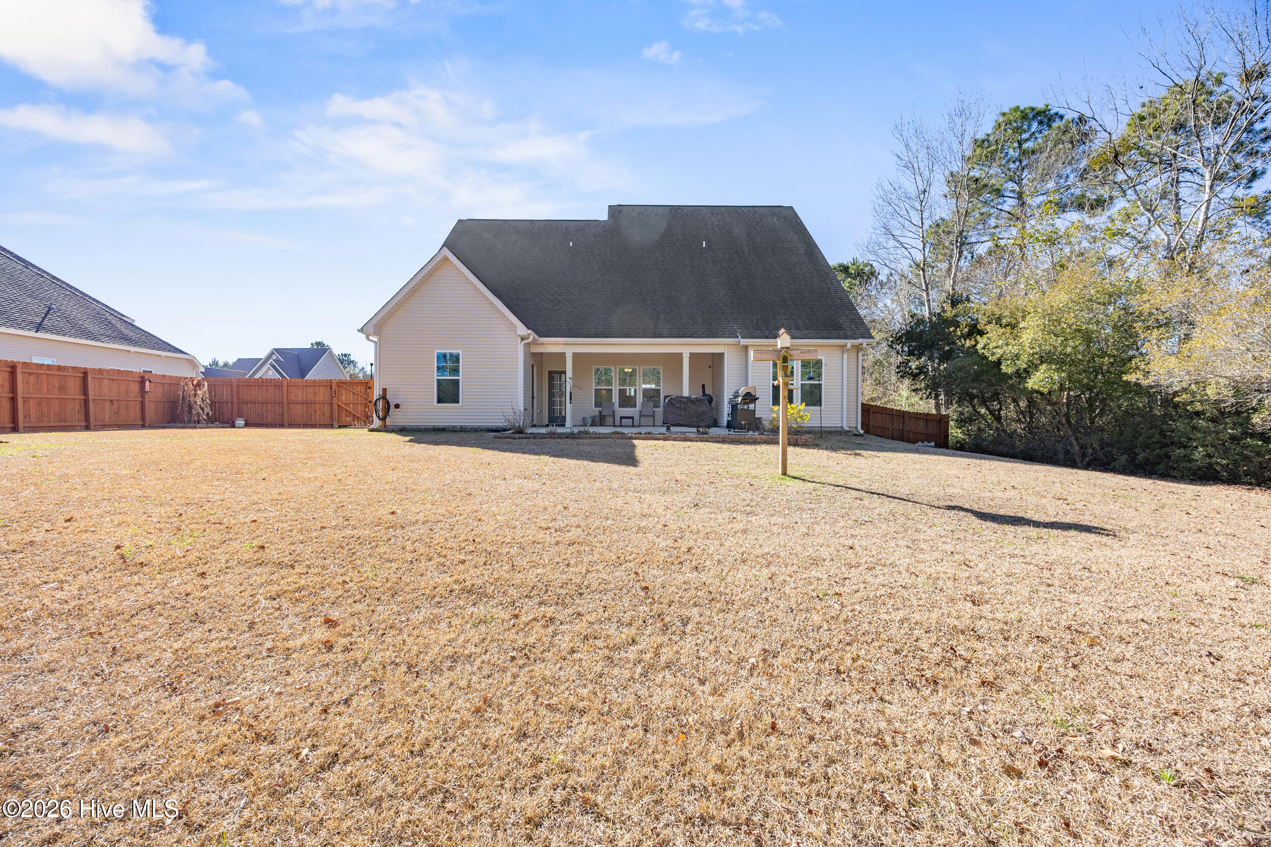 100549248 | Photo 55