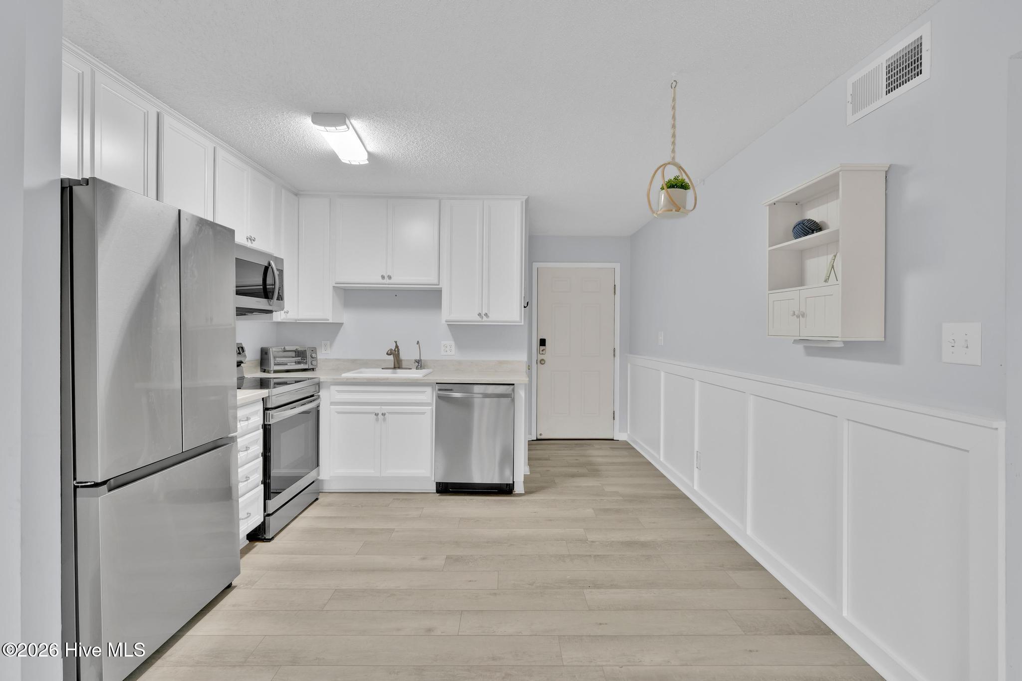 100551313 | Photo 10