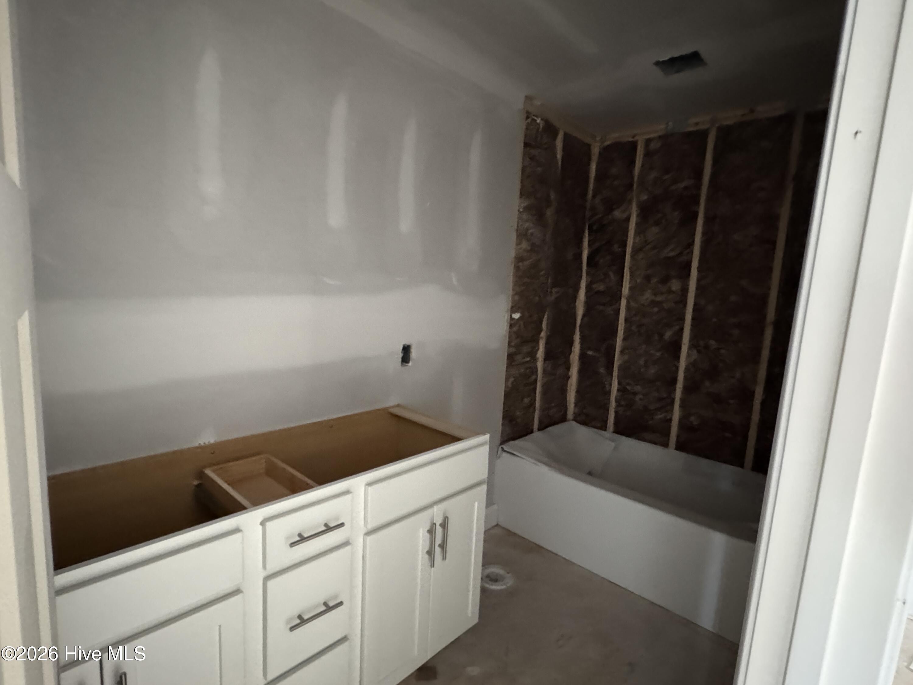 100555899 | Photo 13