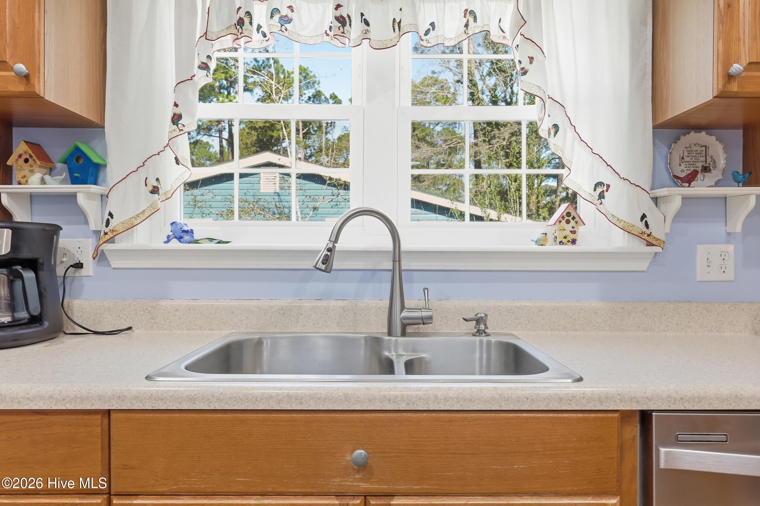 100561141 | Photo 21