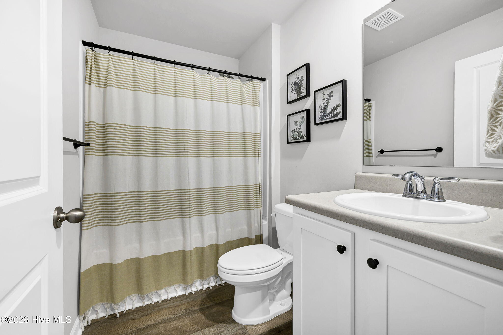 100564781 | Photo 20