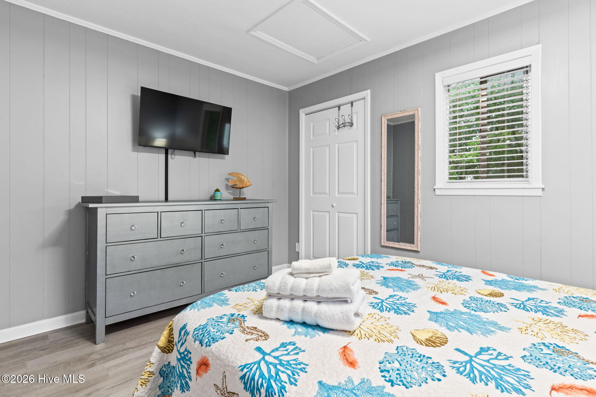 100563184 | Photo 23