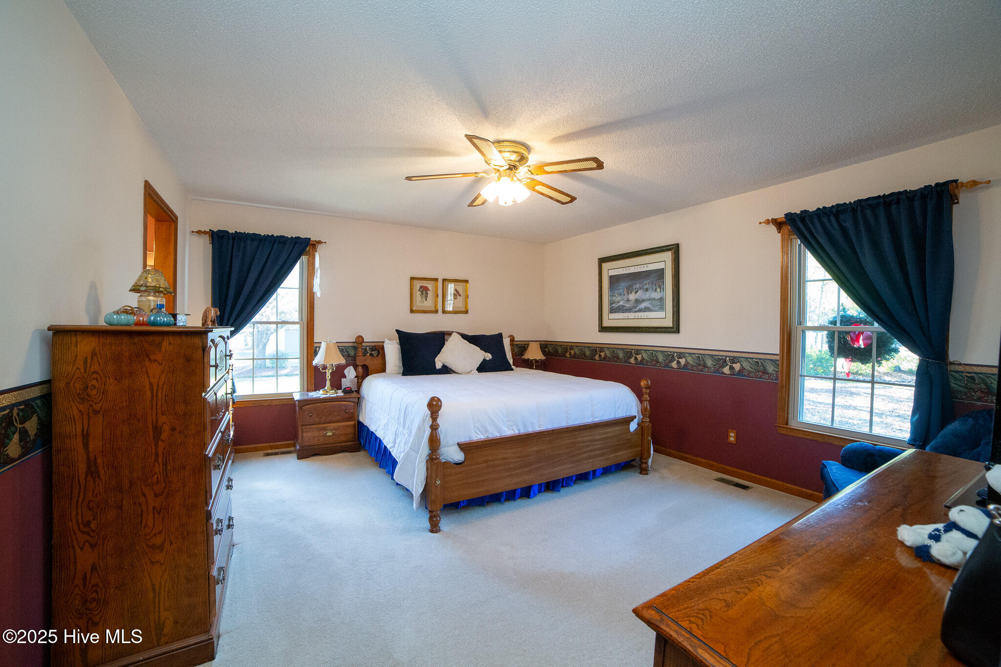 100545469 | Photo 29