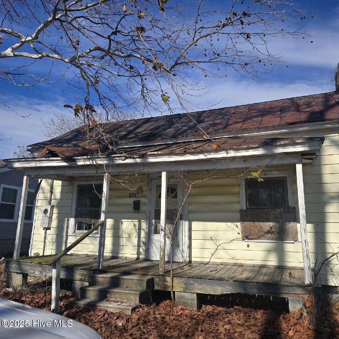 Homes for sale in Ayden, NC | 329 Jackson St, Ayden, NC 28513 | MLS# 100546070