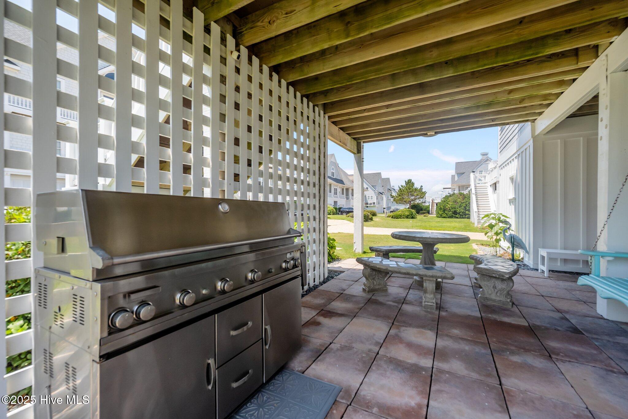 100514915 | Photo 52