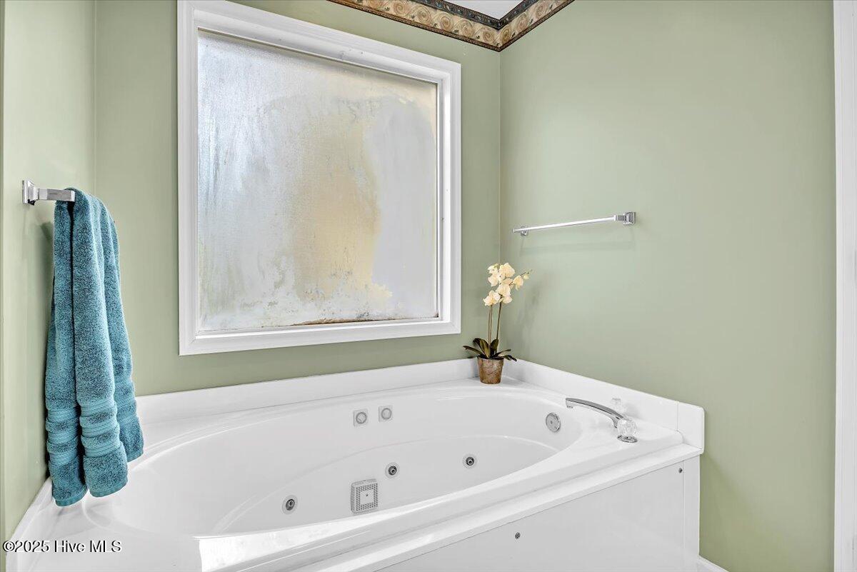 100543778 | Photo 22