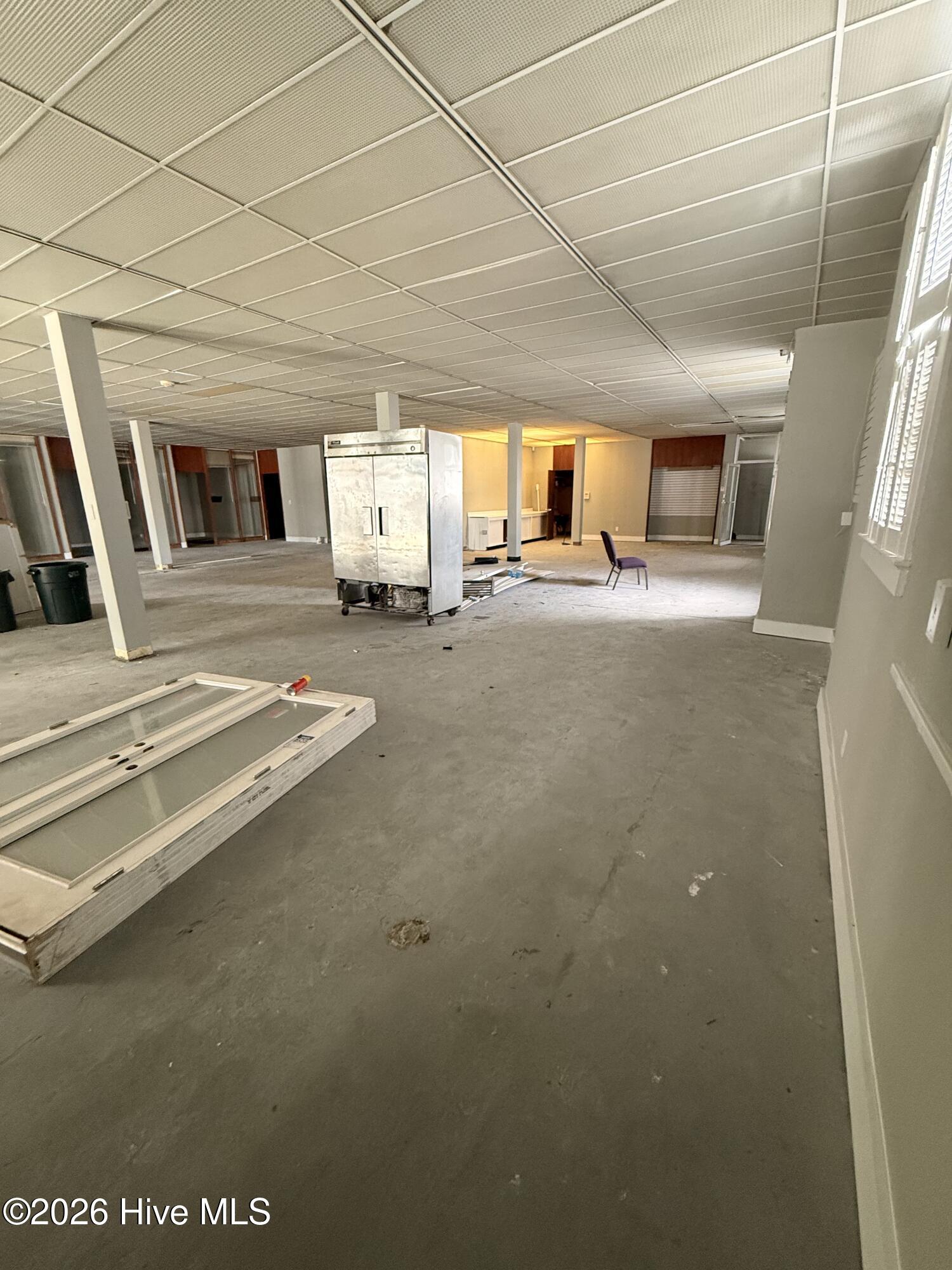 100561316 | Photo 11