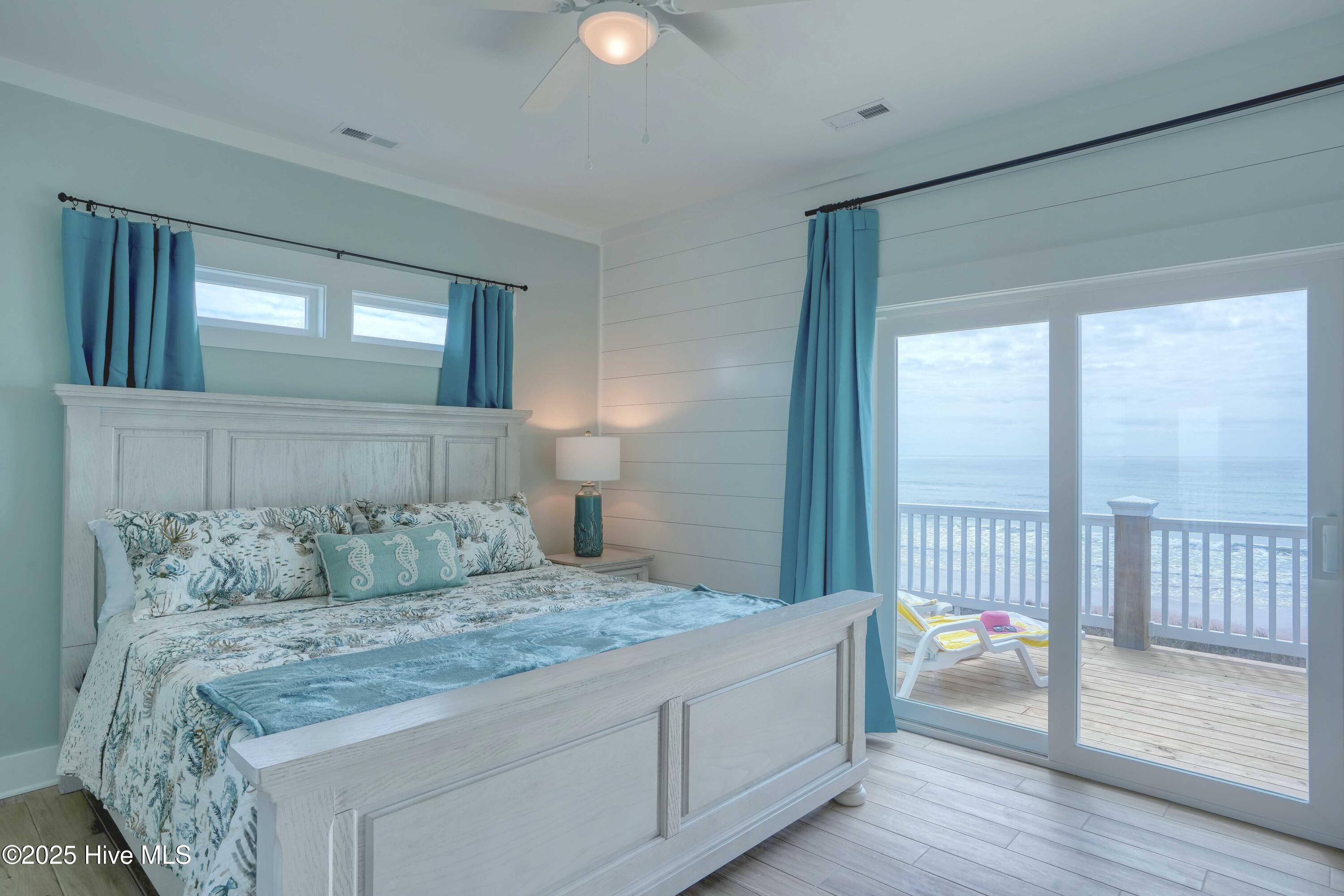 100522890 | Photo 43